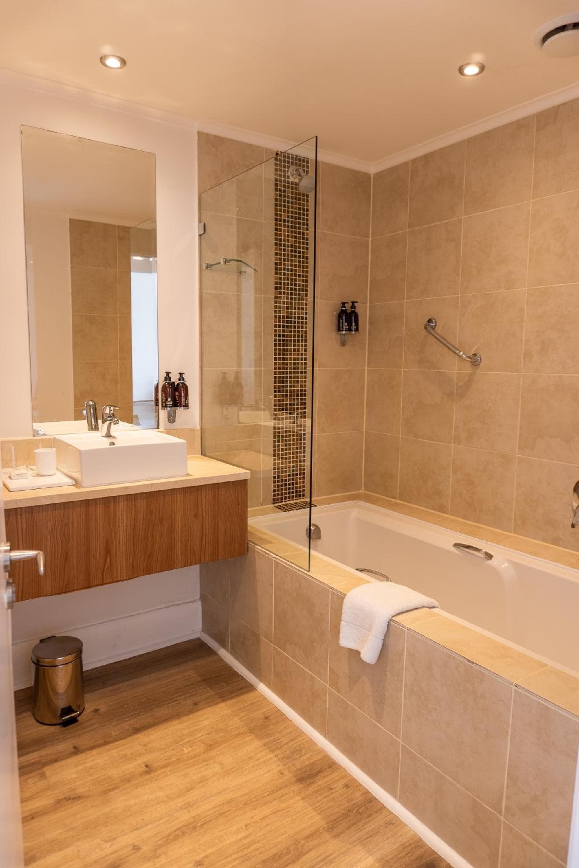 President Hotel hotel, 4 Alexander Road, Bantry Bay, Cape Town, South Africa — photo 126