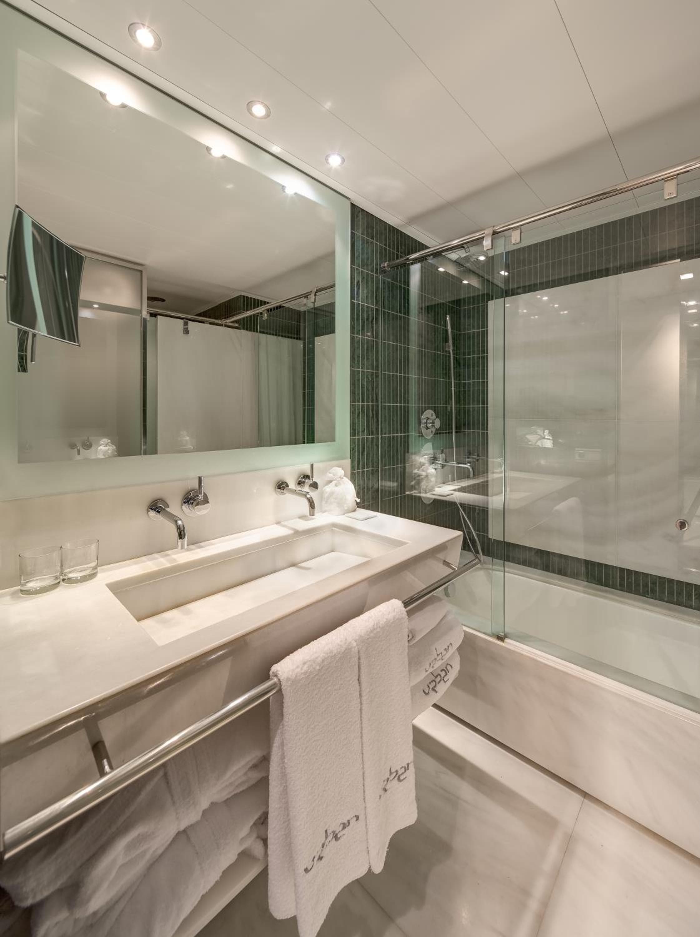 Hotel Urban, membro di Design Hotels — 5