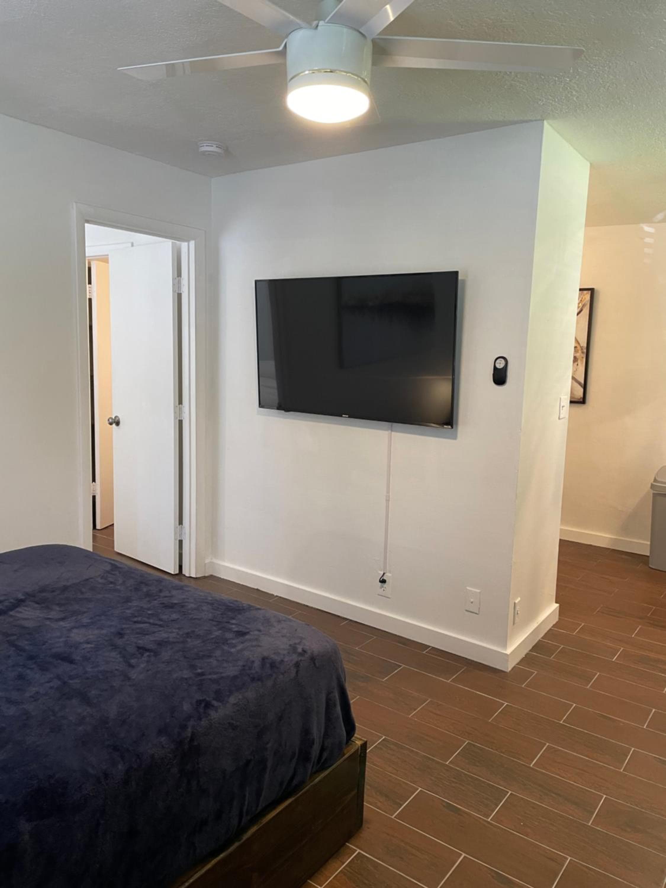 Three Bedroom Cottage in Ft Lauderdale — 6