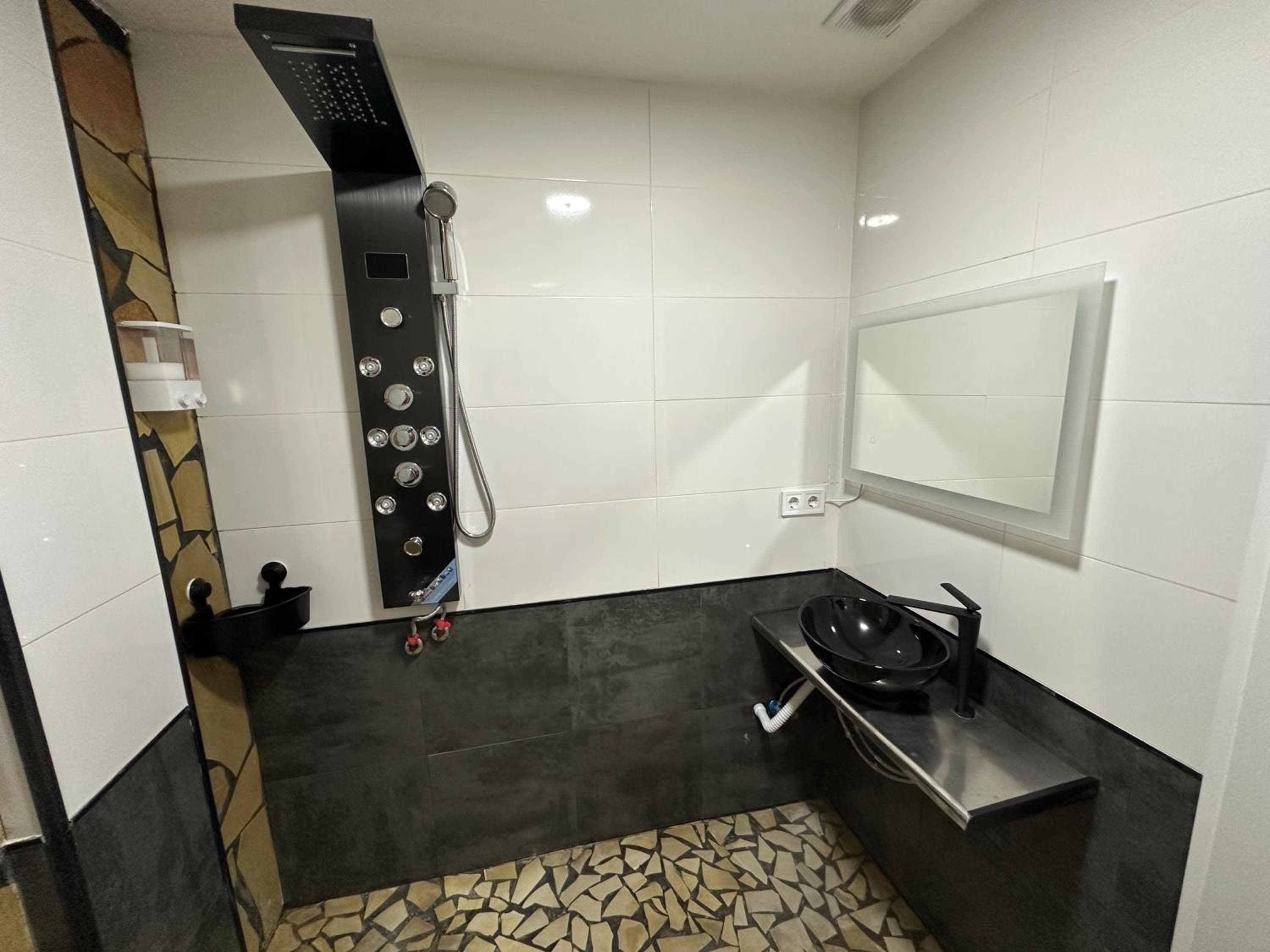 Rooms in Seafront Villa — 7