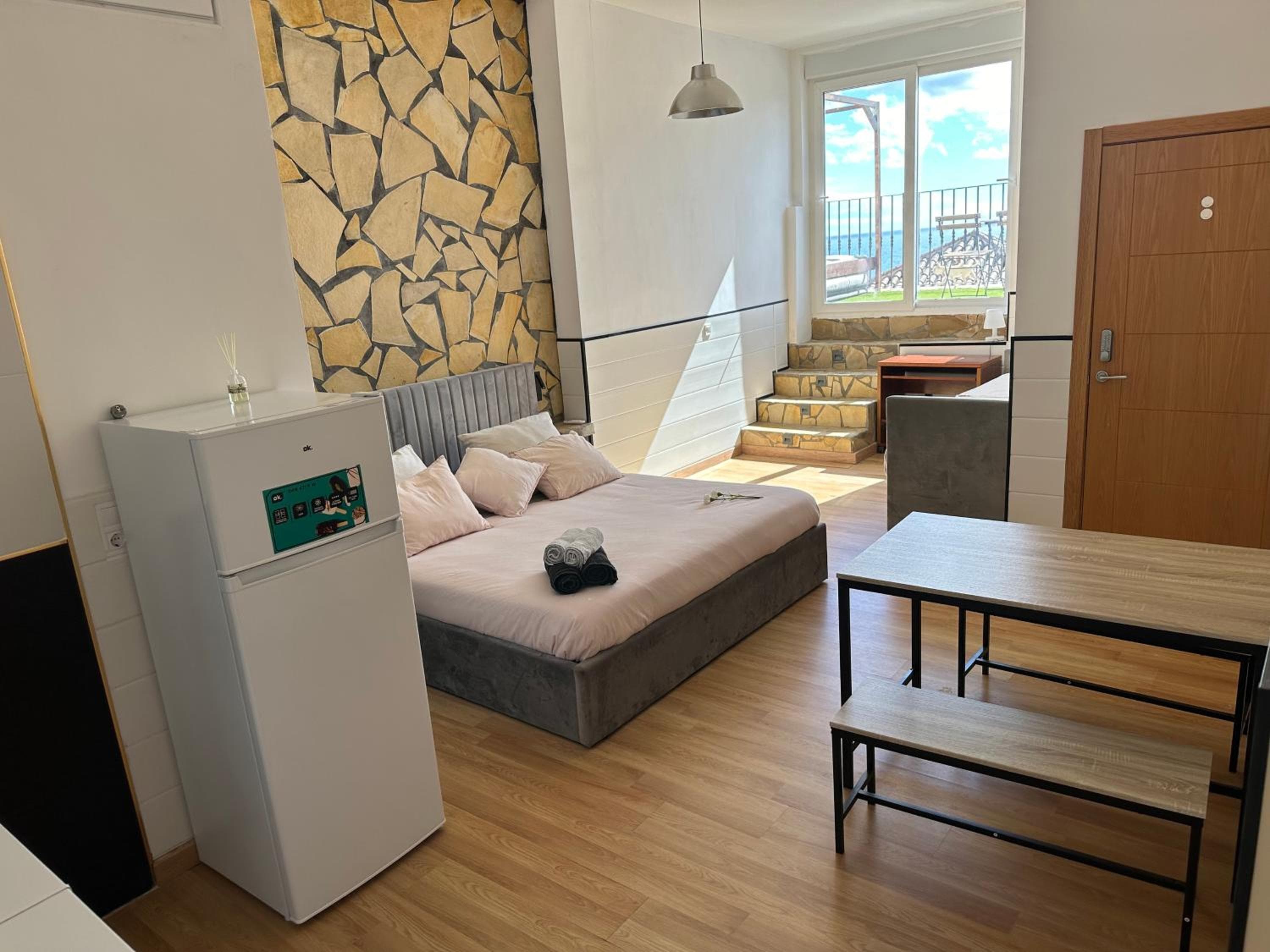 Rooms in Seafront Villa — 28