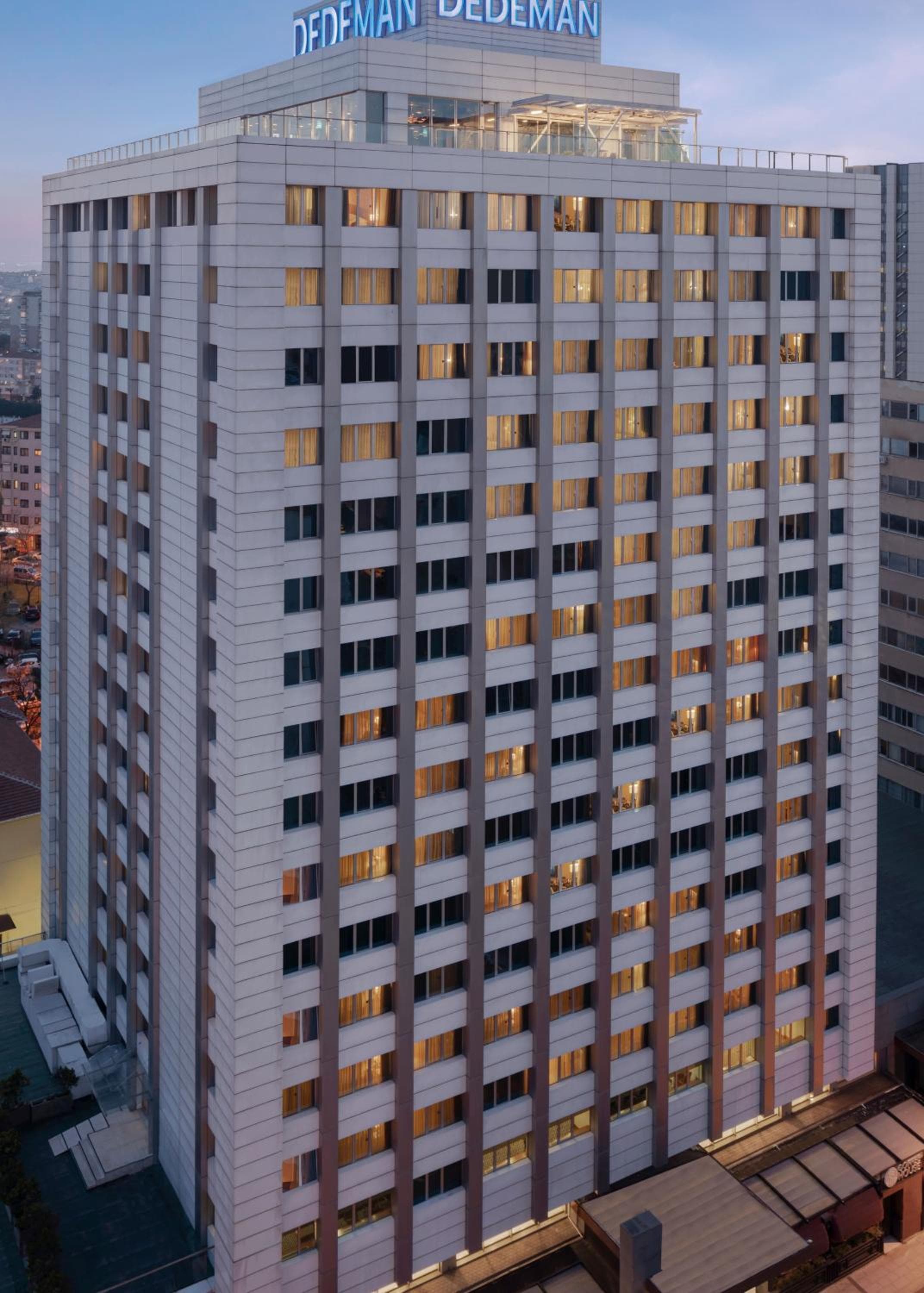 Dedeman Estambul — 3