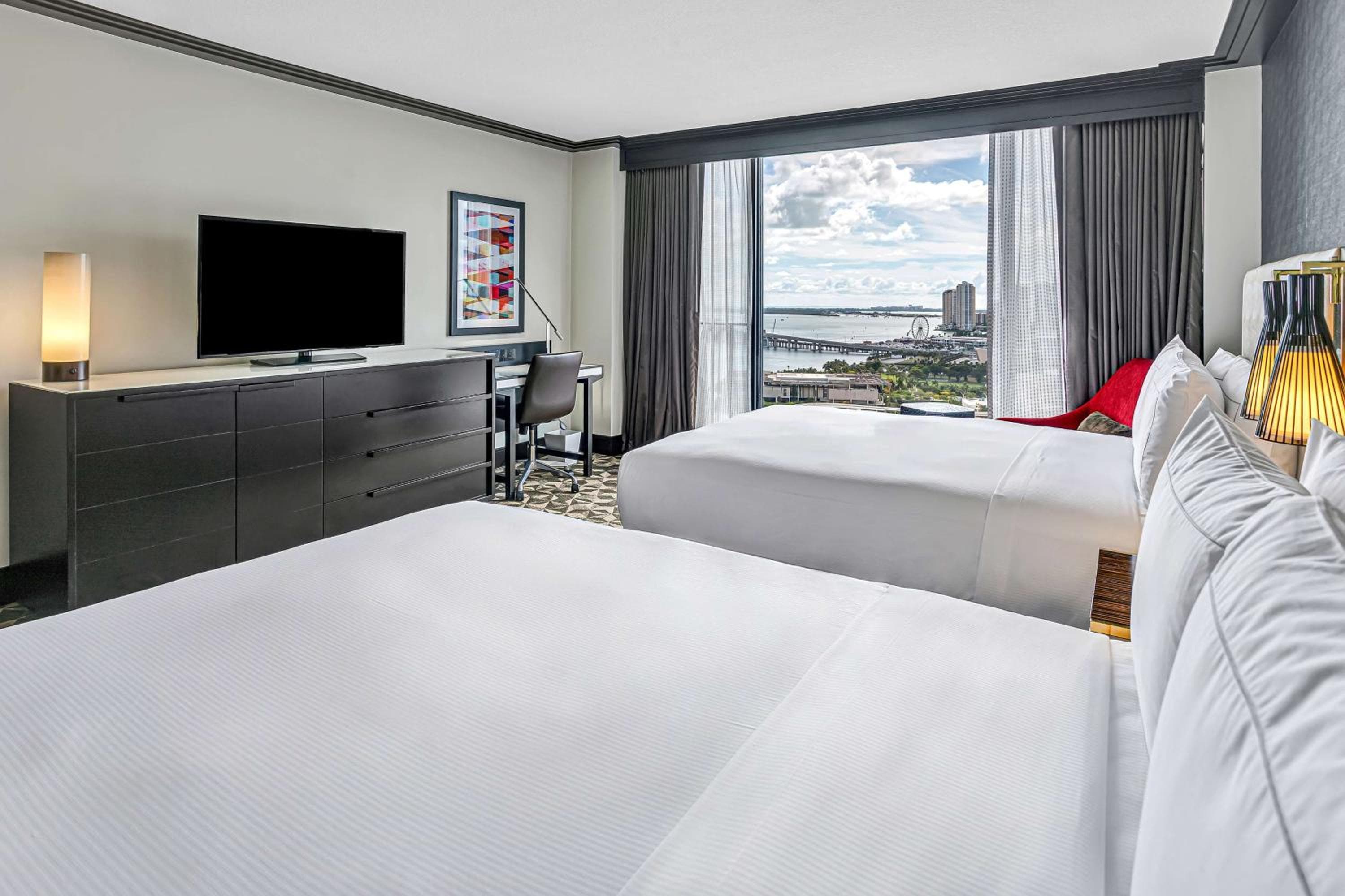 Hilton Miami Downtown — 11