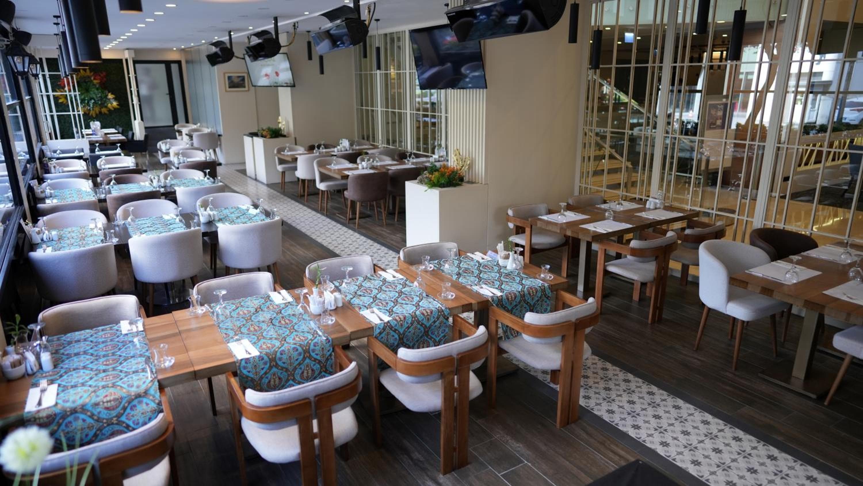 Dedeman Estambul — 13