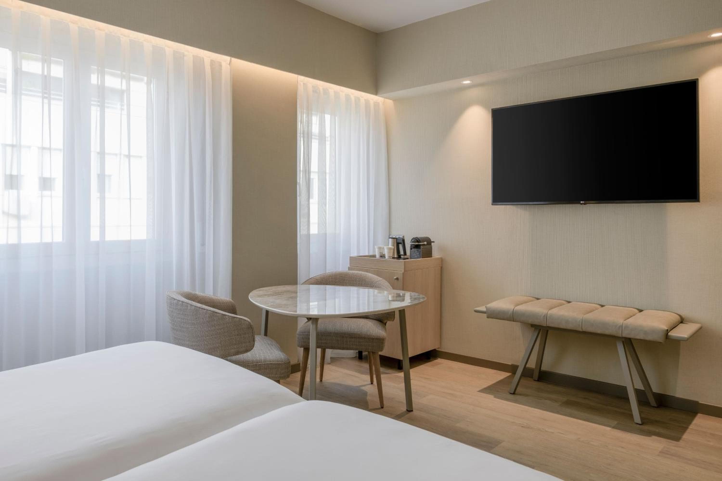 AC Hotel Carlton Madrid by Marriott — 7
