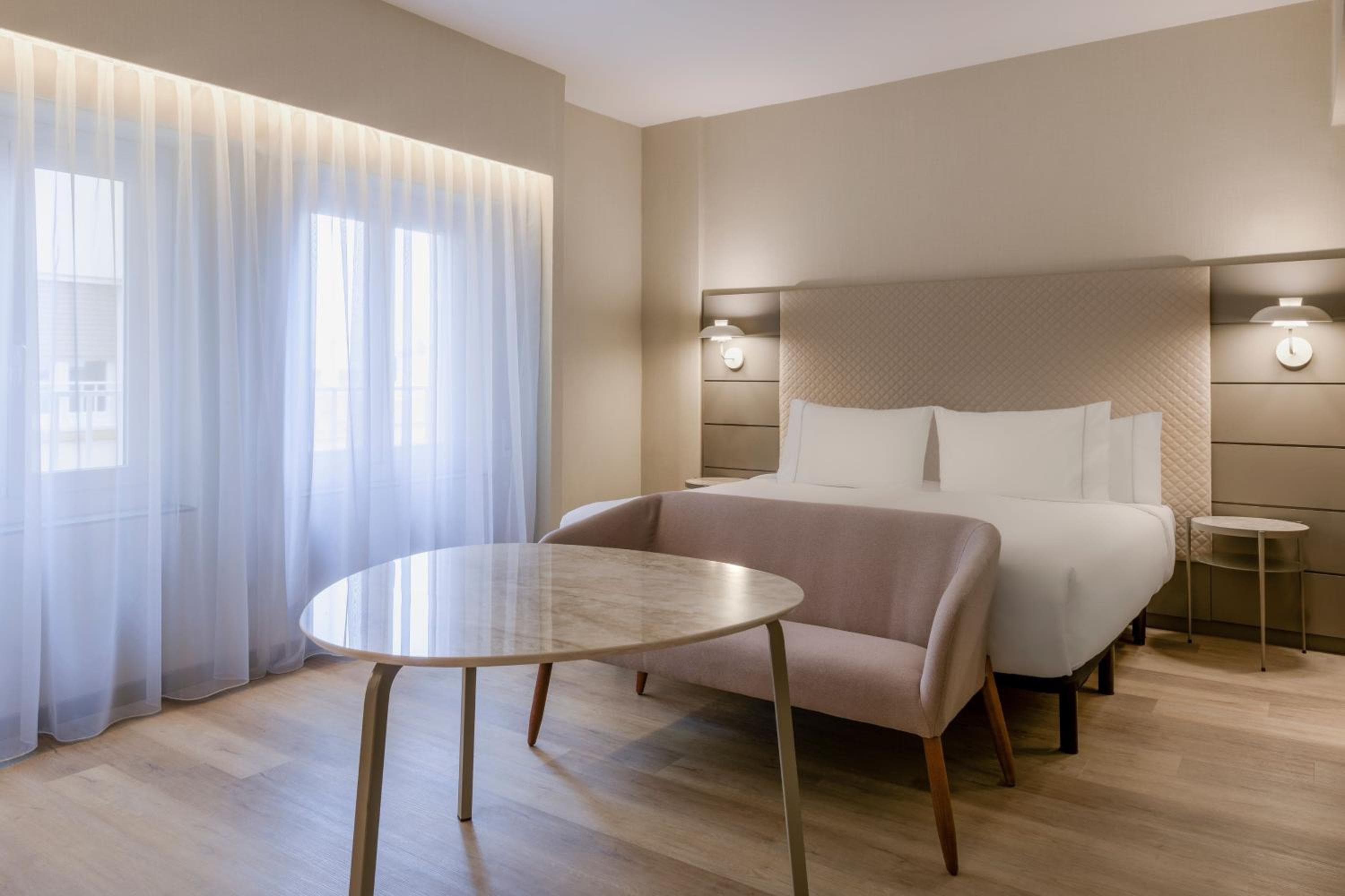 AC Hotel Carlton Madrid by Marriott — 10