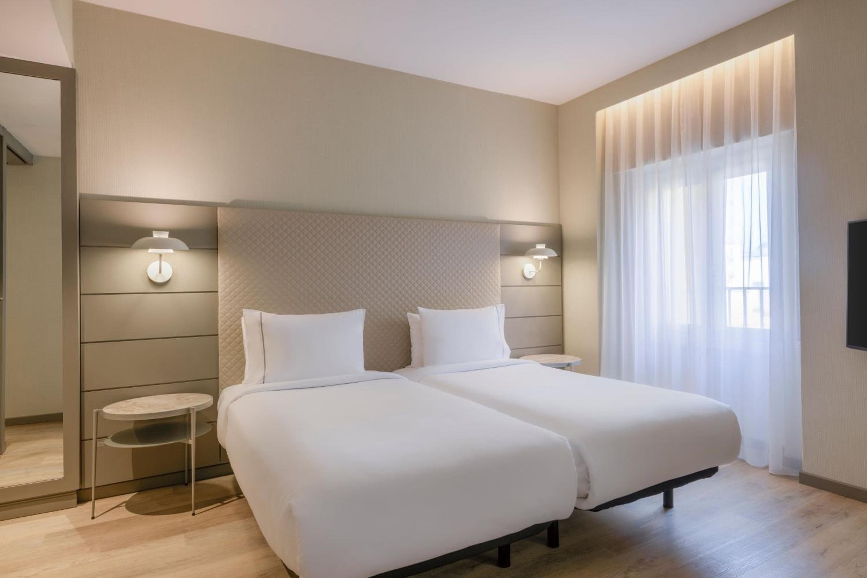 AC Hotel Carlton Madrid by Marriott — 14