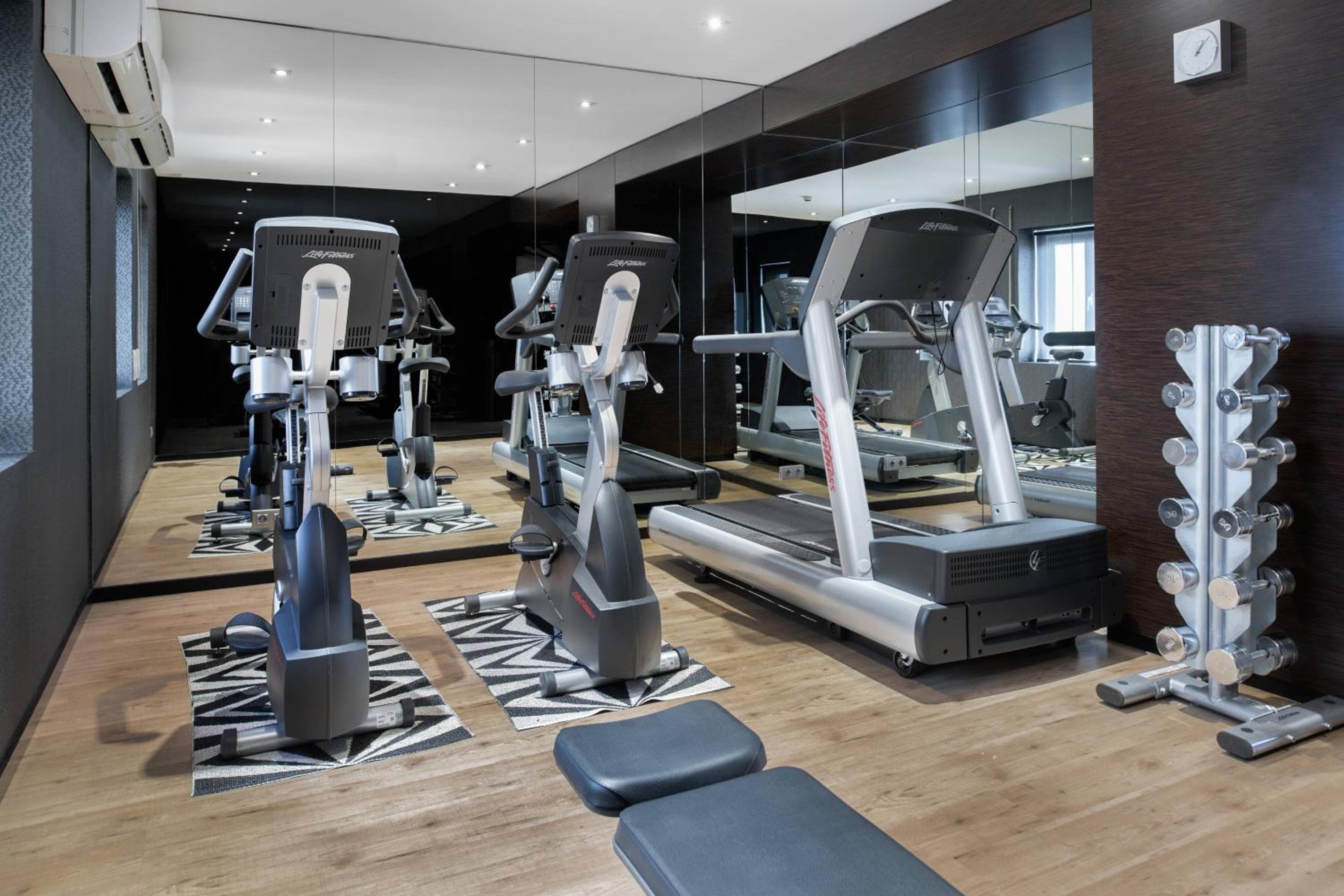 AC Hotel Carlton Madrid by Marriott — 18