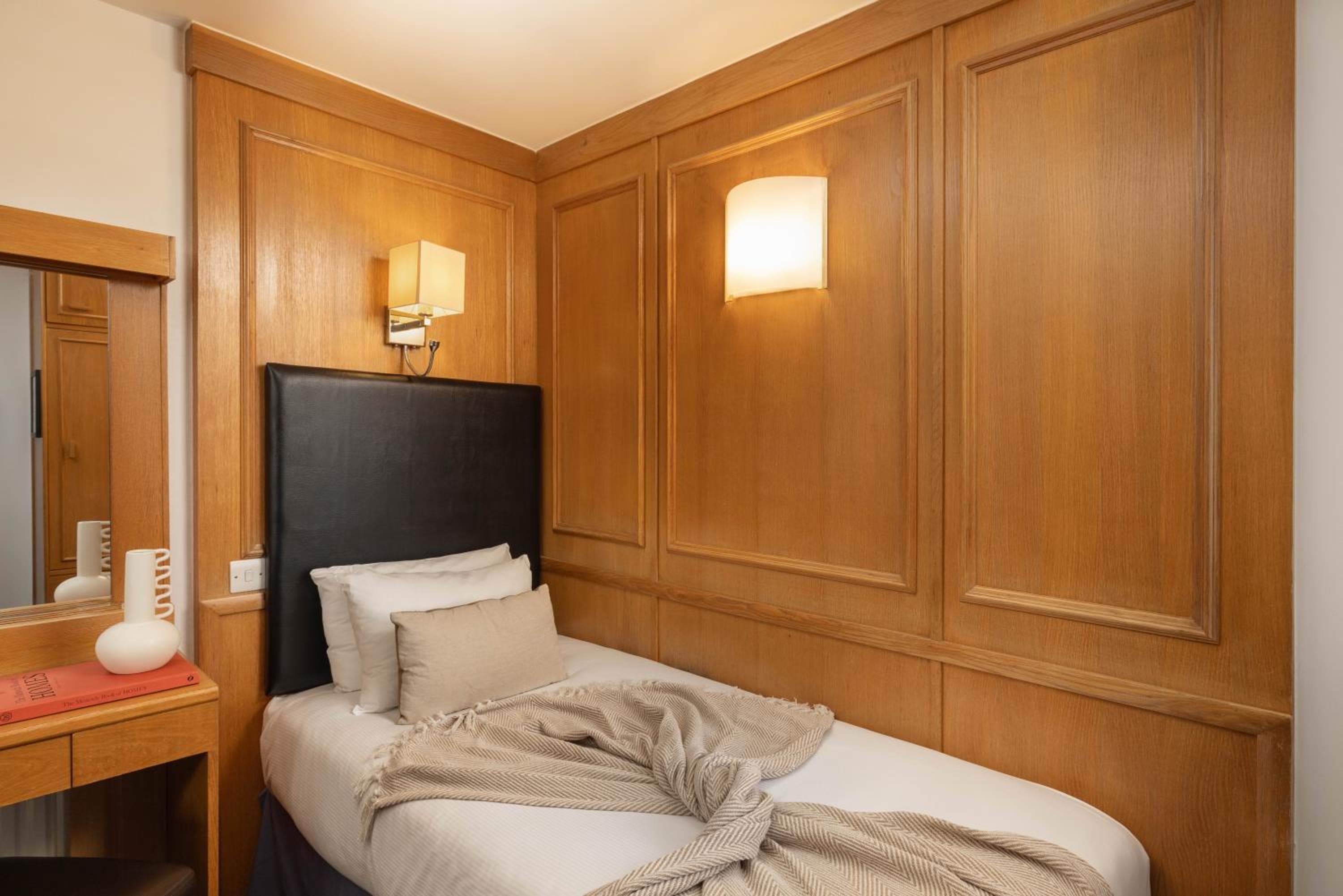 STG Hotel Oxford Street - formerly St Giles London Hotel — 30