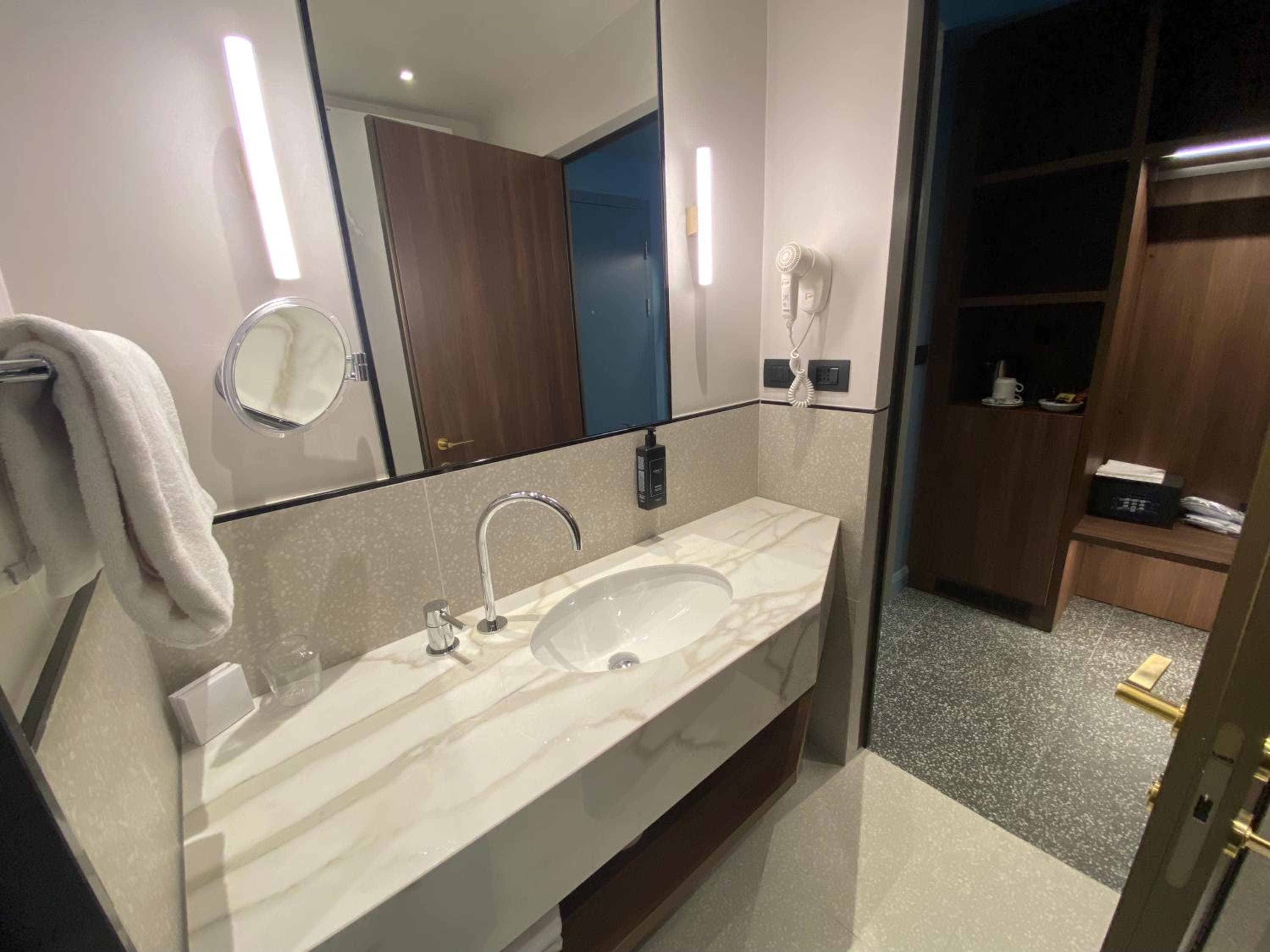 Hotel Berna hotel, Via Napo Torriani 18, Milan, Italy — photo 61