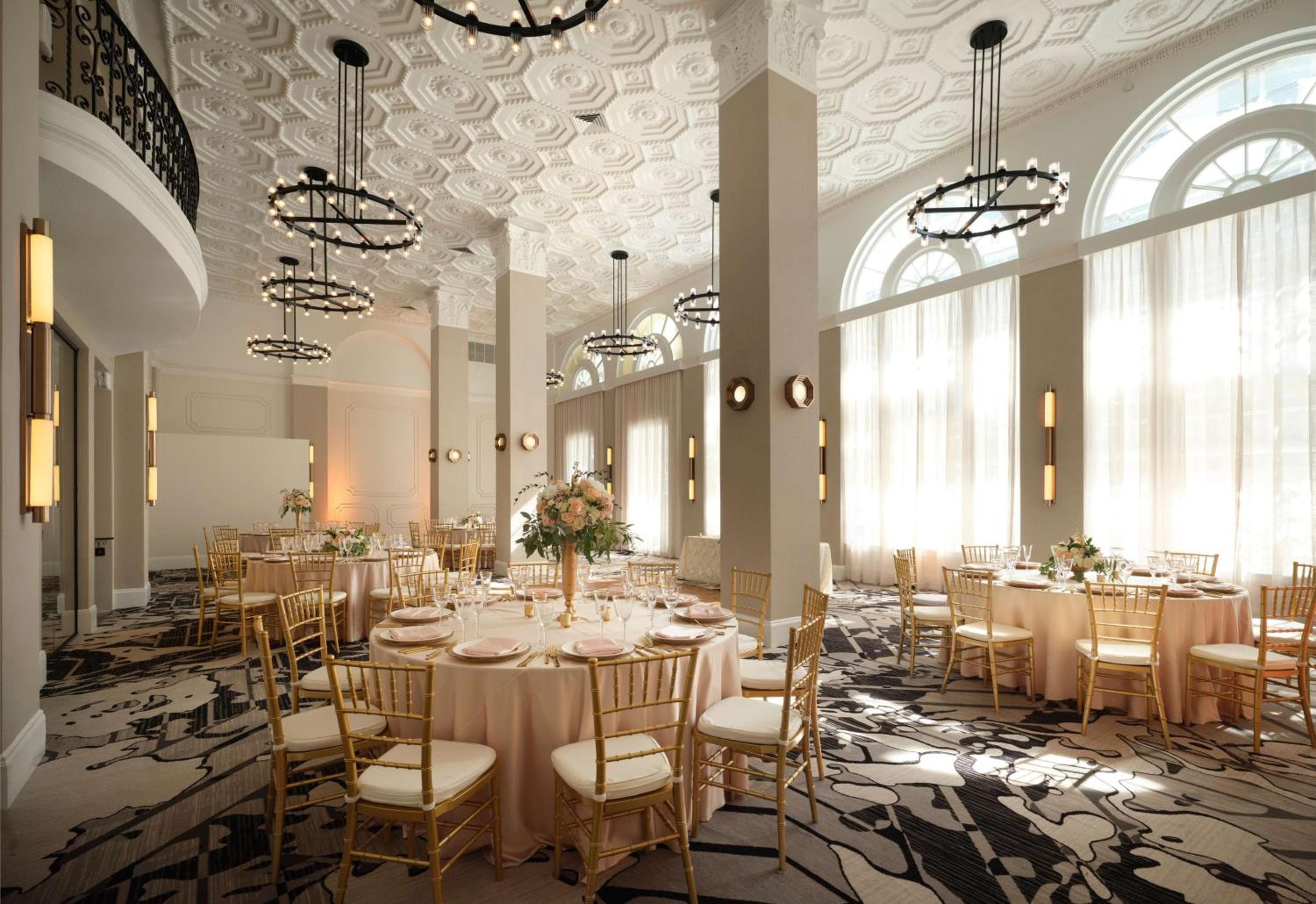 Hotel Flor Tampa Downtown, Tapestry Collection By Hilton — 28
