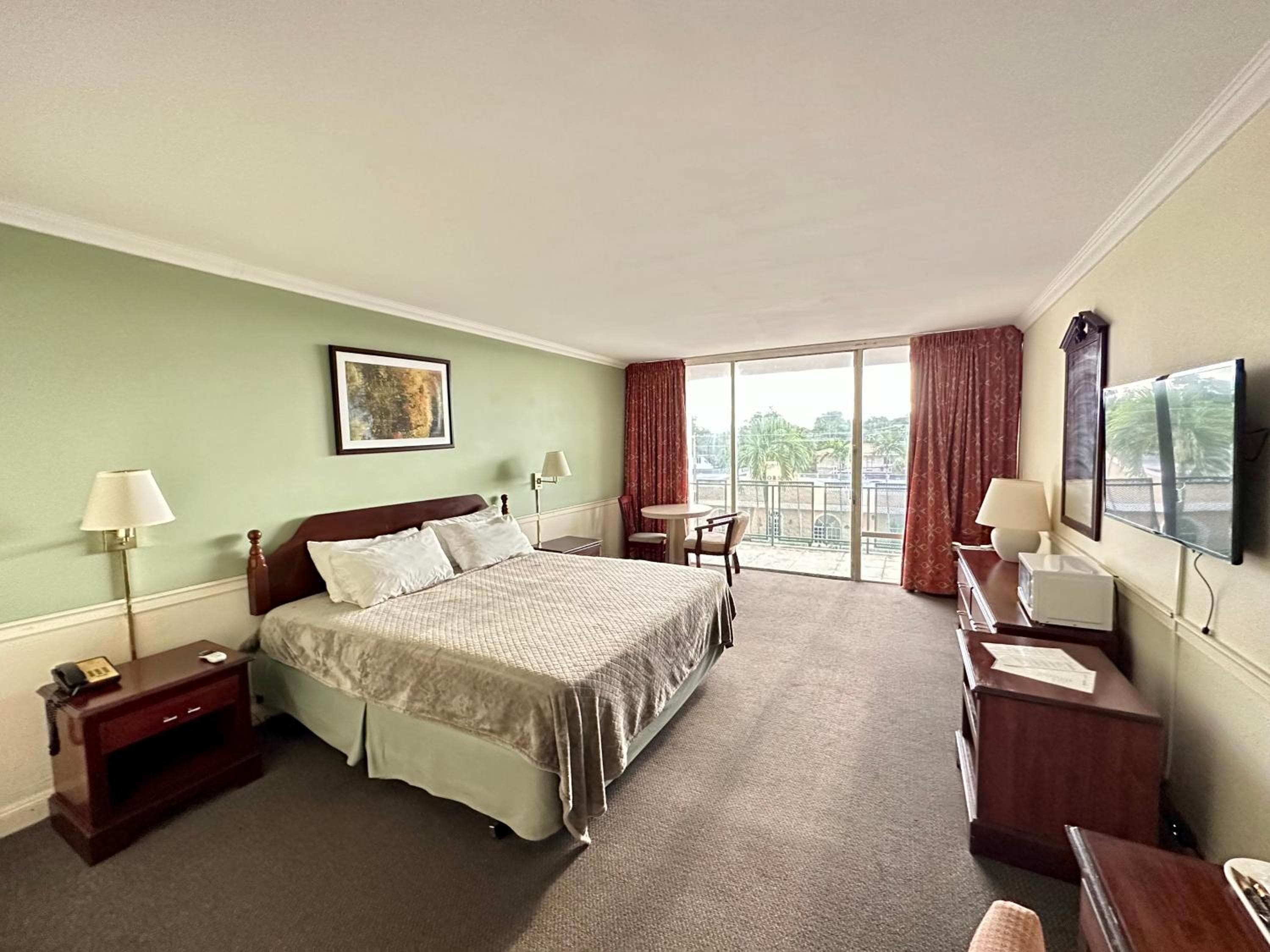 Hotel Chateaubleau — 21