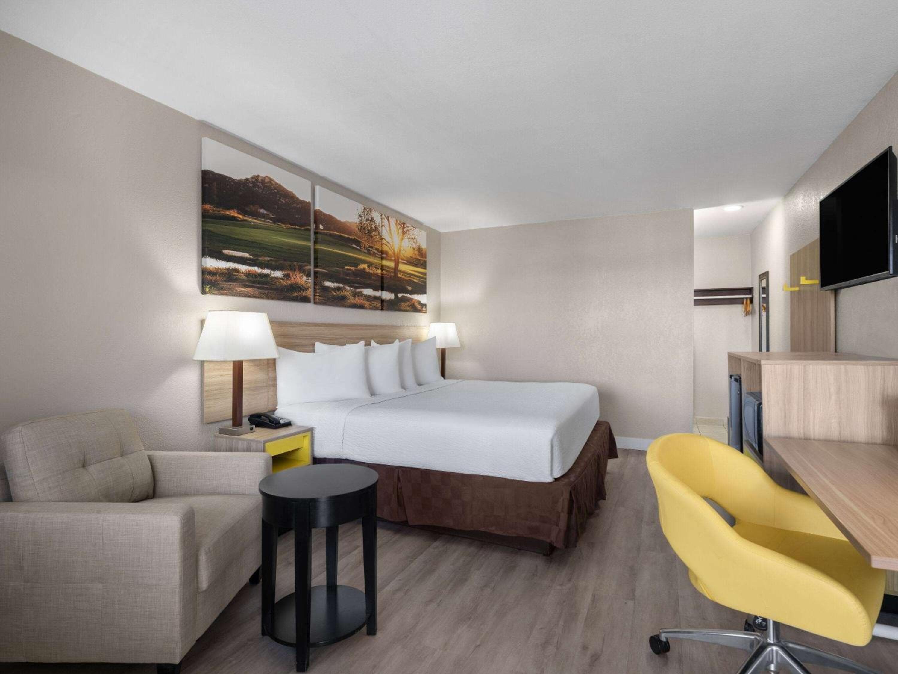 Days Inn by Wyndham Las Vegas Airport vicino alla Strip — 30