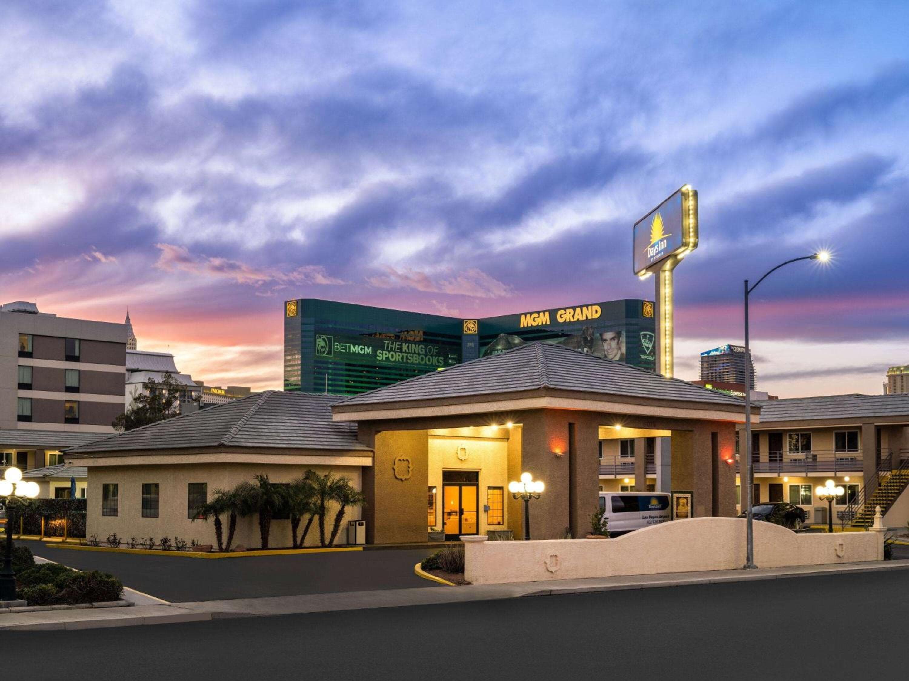Days Inn by Wyndham Las Vegas Airport vicino alla Strip — 4