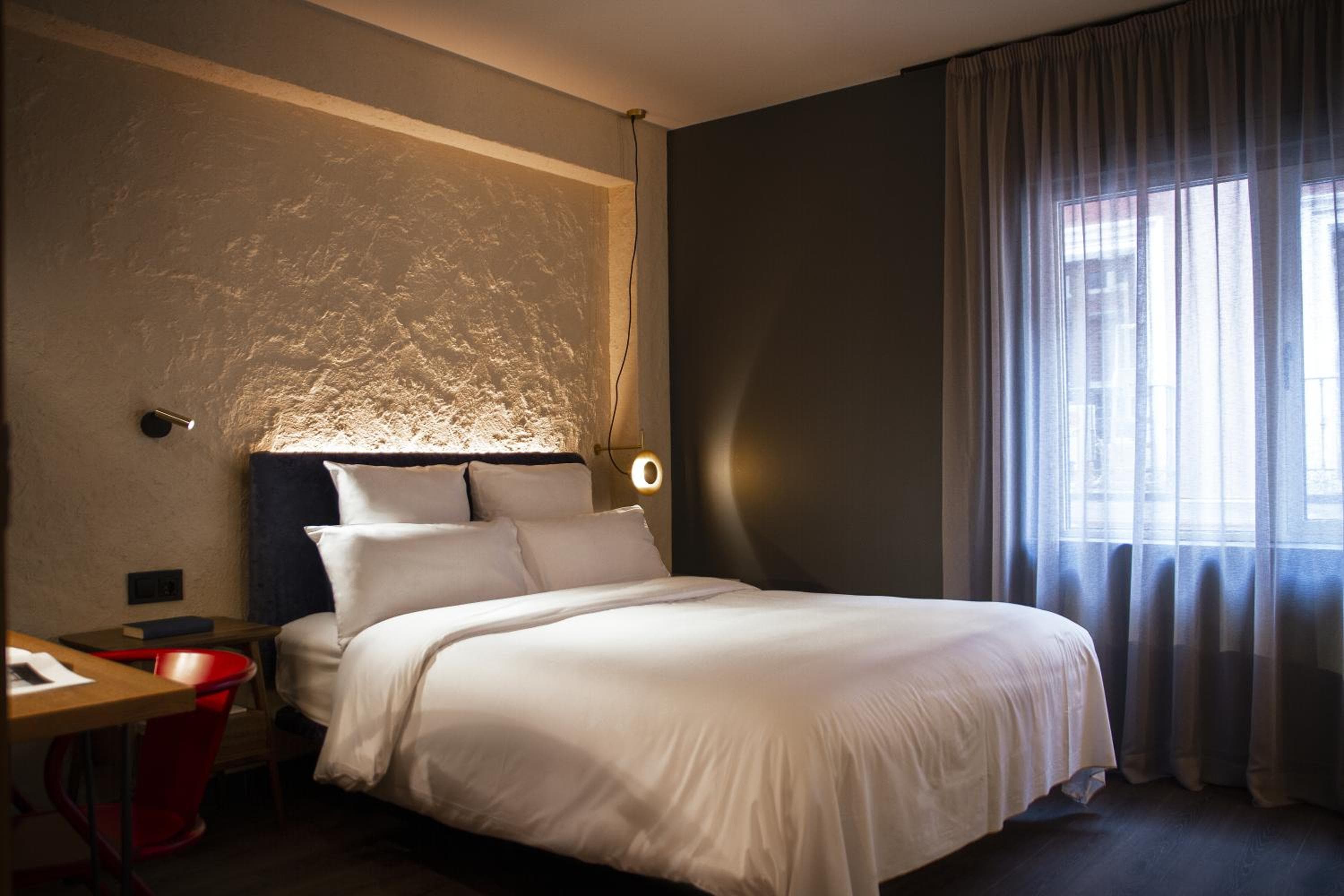 Letoh Letoh Sevilla — 17