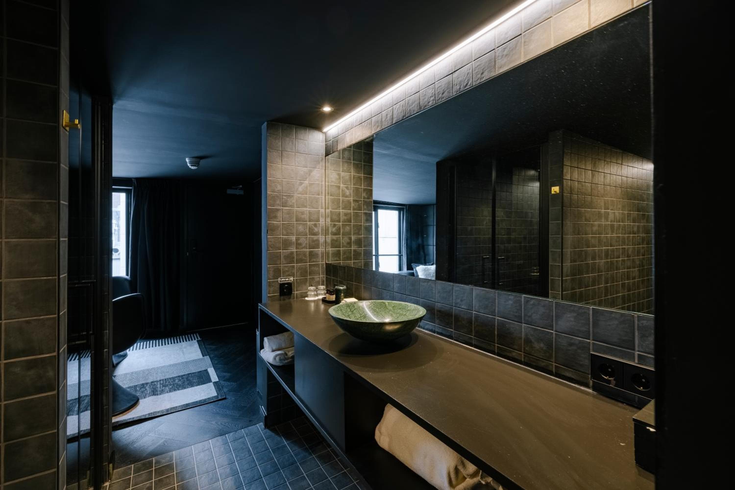 SUPPER Hotel — 2