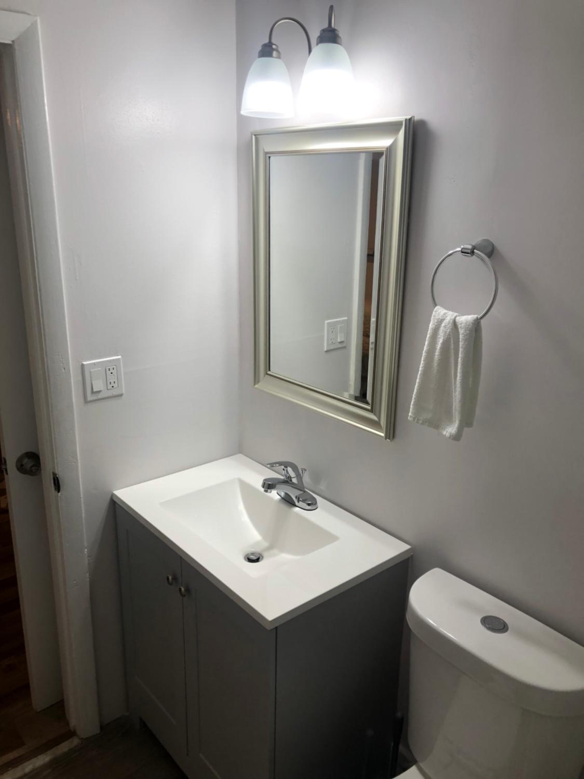 City First Story Apartments & Cottage — 21