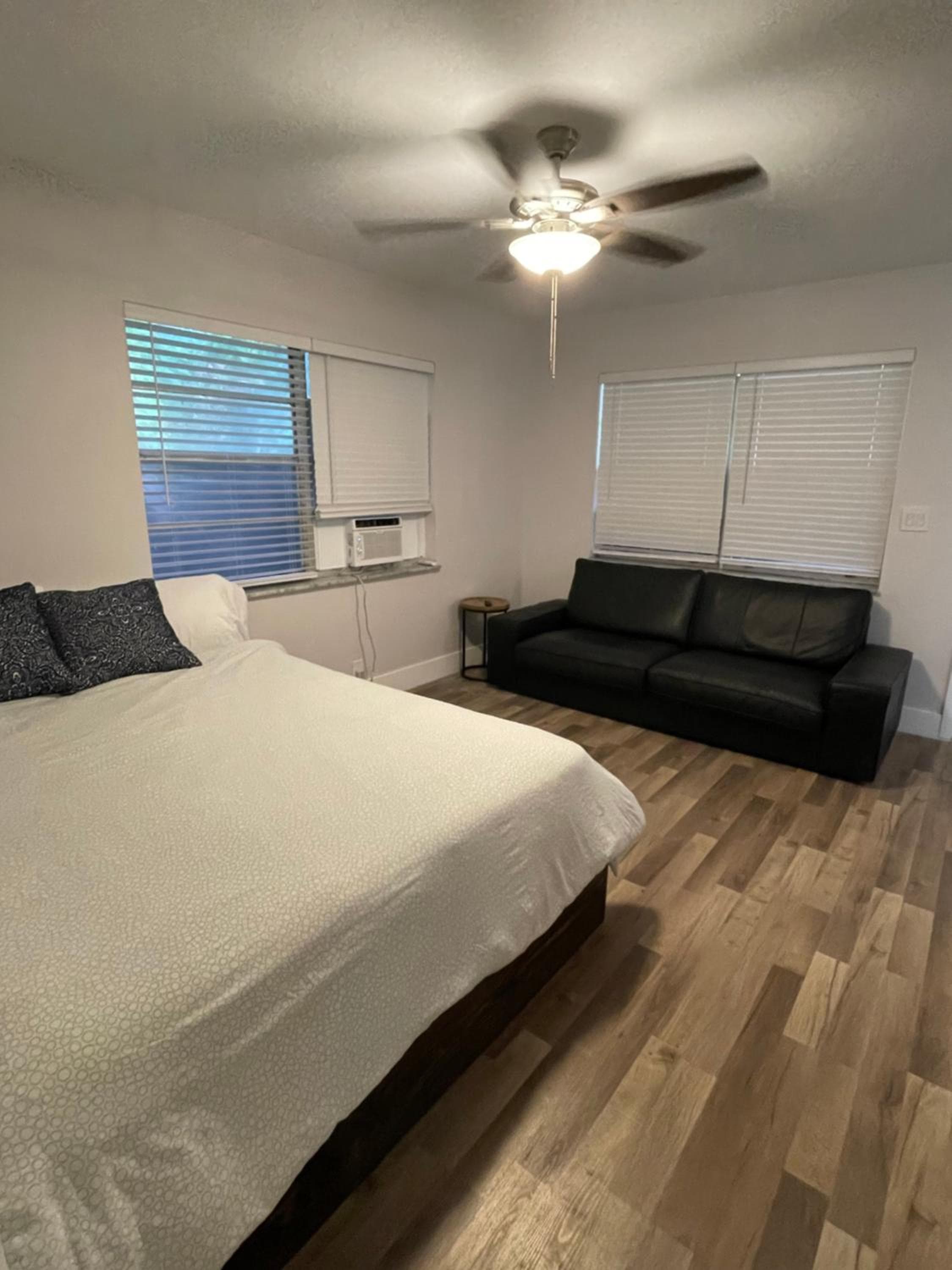City First Story Apartments & Cottage — 11