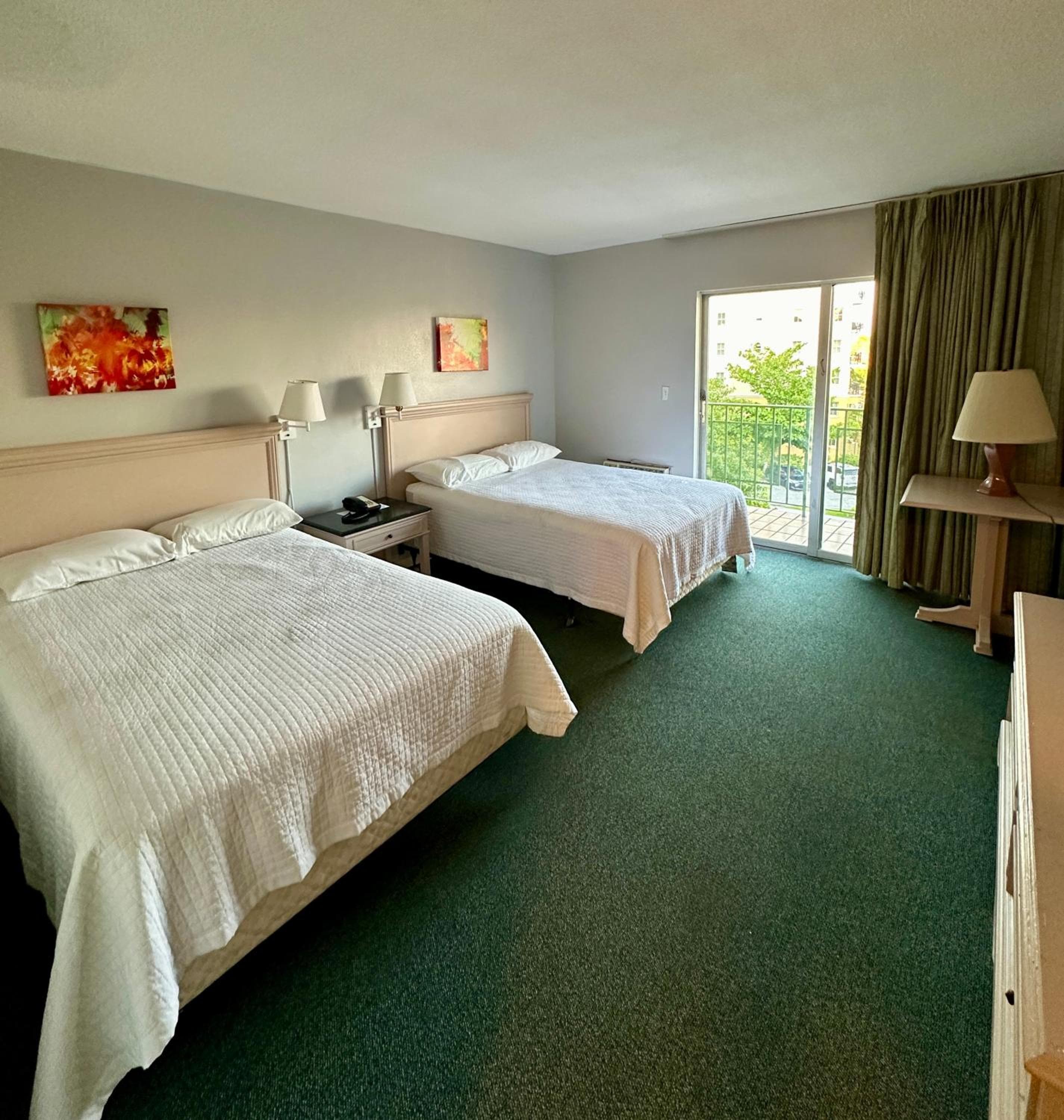 Hotel Chateaubleau — 23