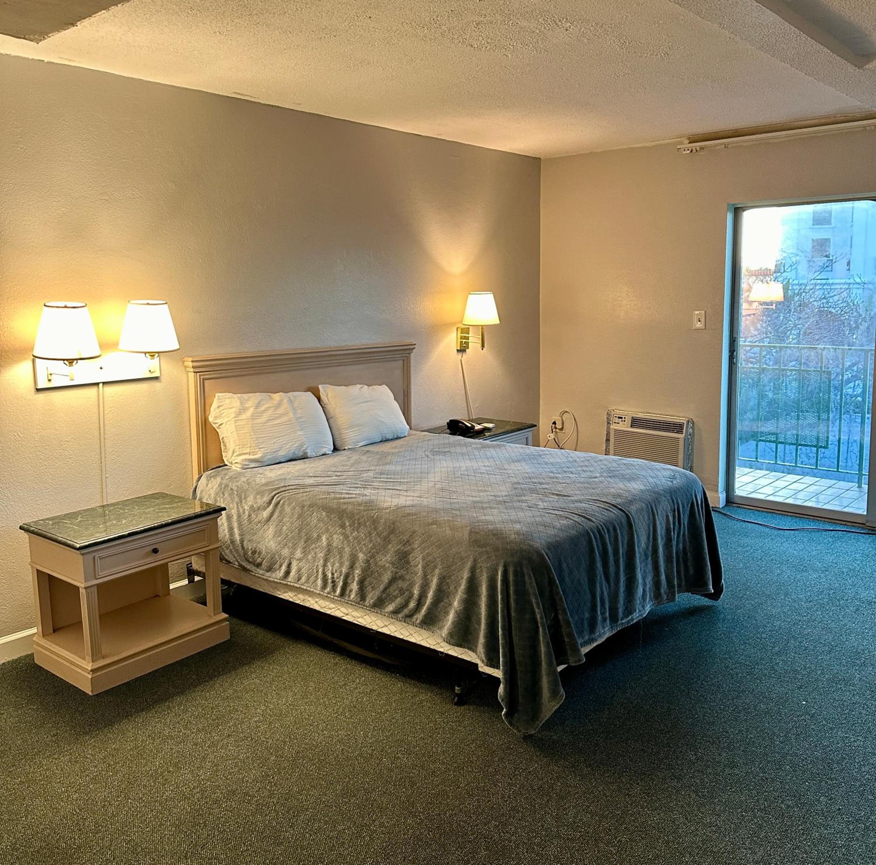Hotel Chateaubleau — 13