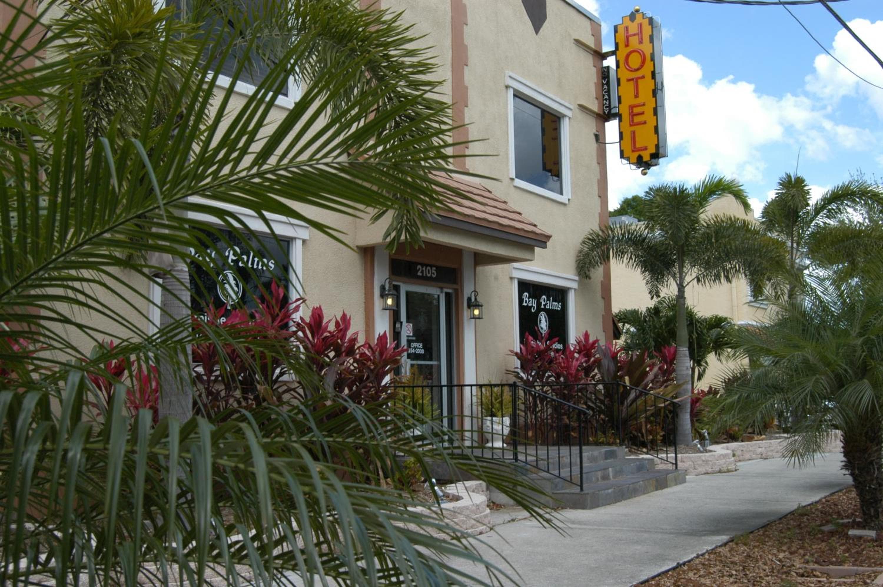 Hyde Park Hotel — 2