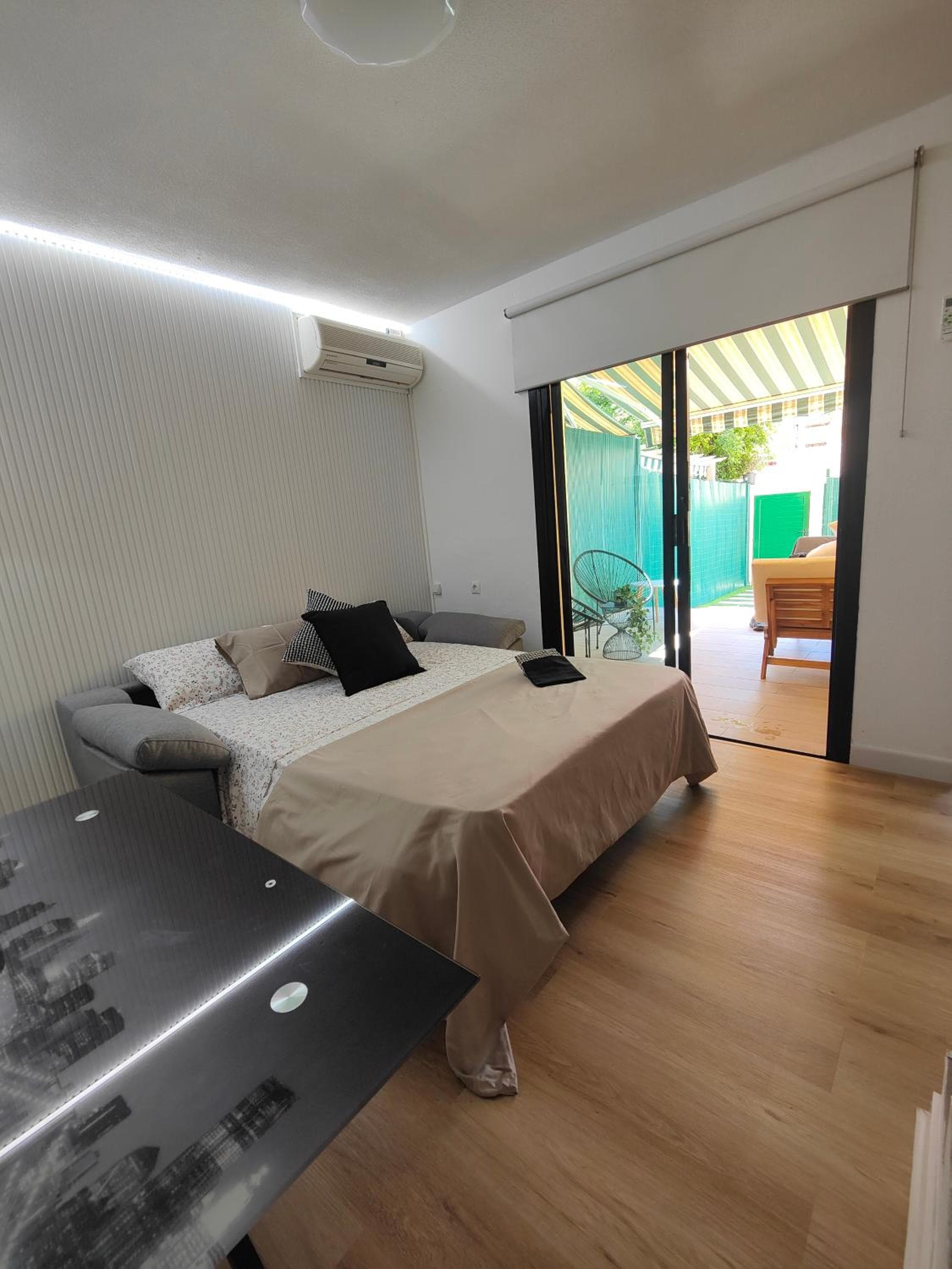 Duplex Sonemar Pool — 2