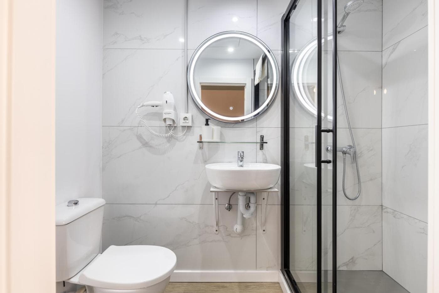 Habitaciones inteligentes Regina Selfcheck-in — 12
