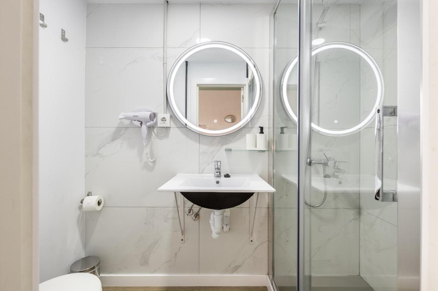 Habitaciones inteligentes Regina Selfcheck-in — 9