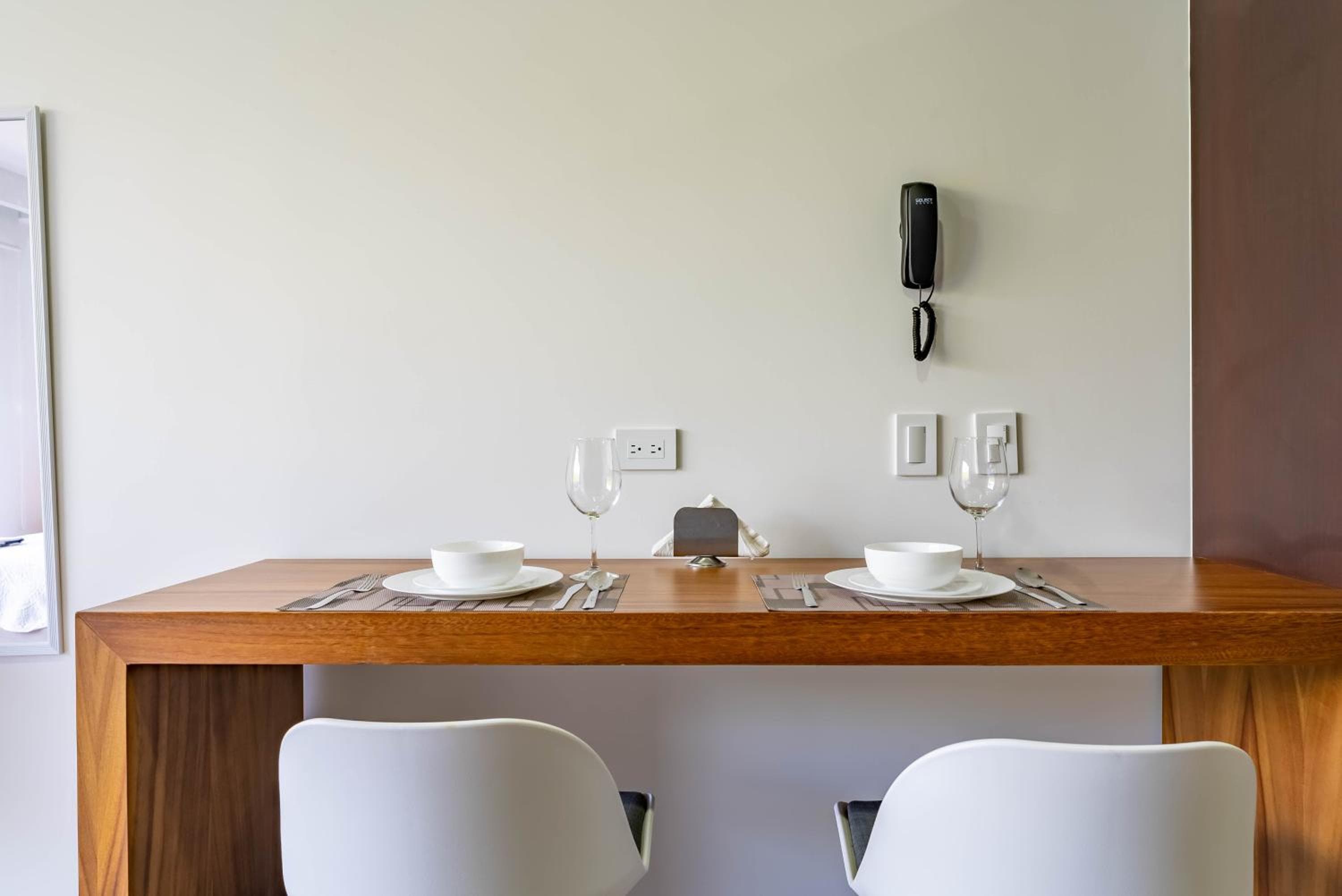 Menesse Apartments — 3