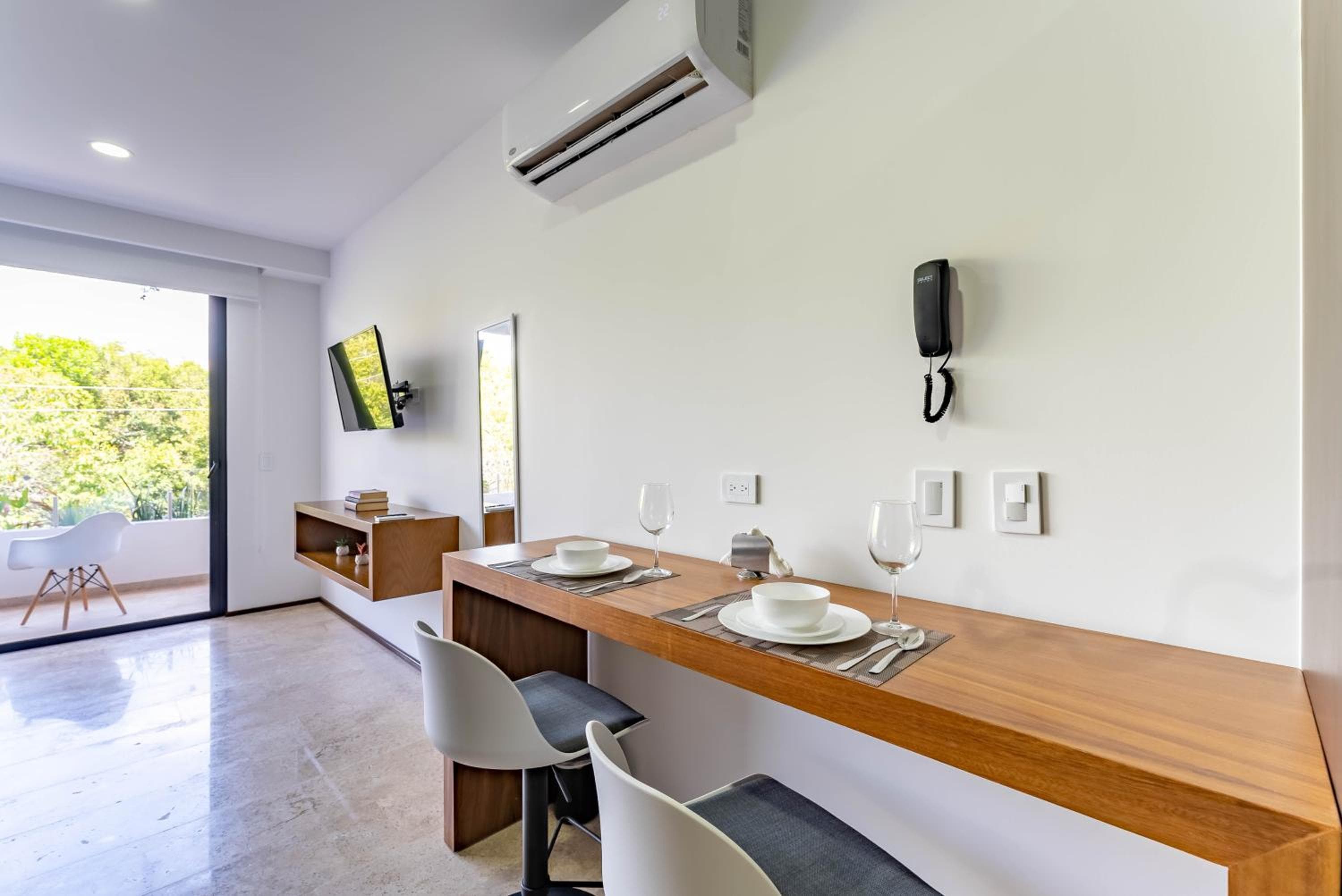 Menesse Apartments — 6