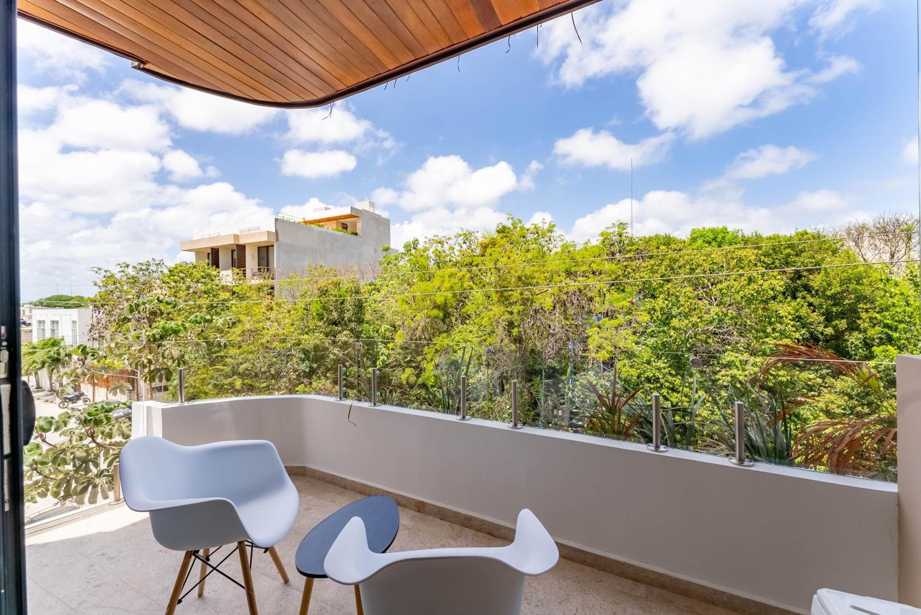 Menesse Apartments — 17