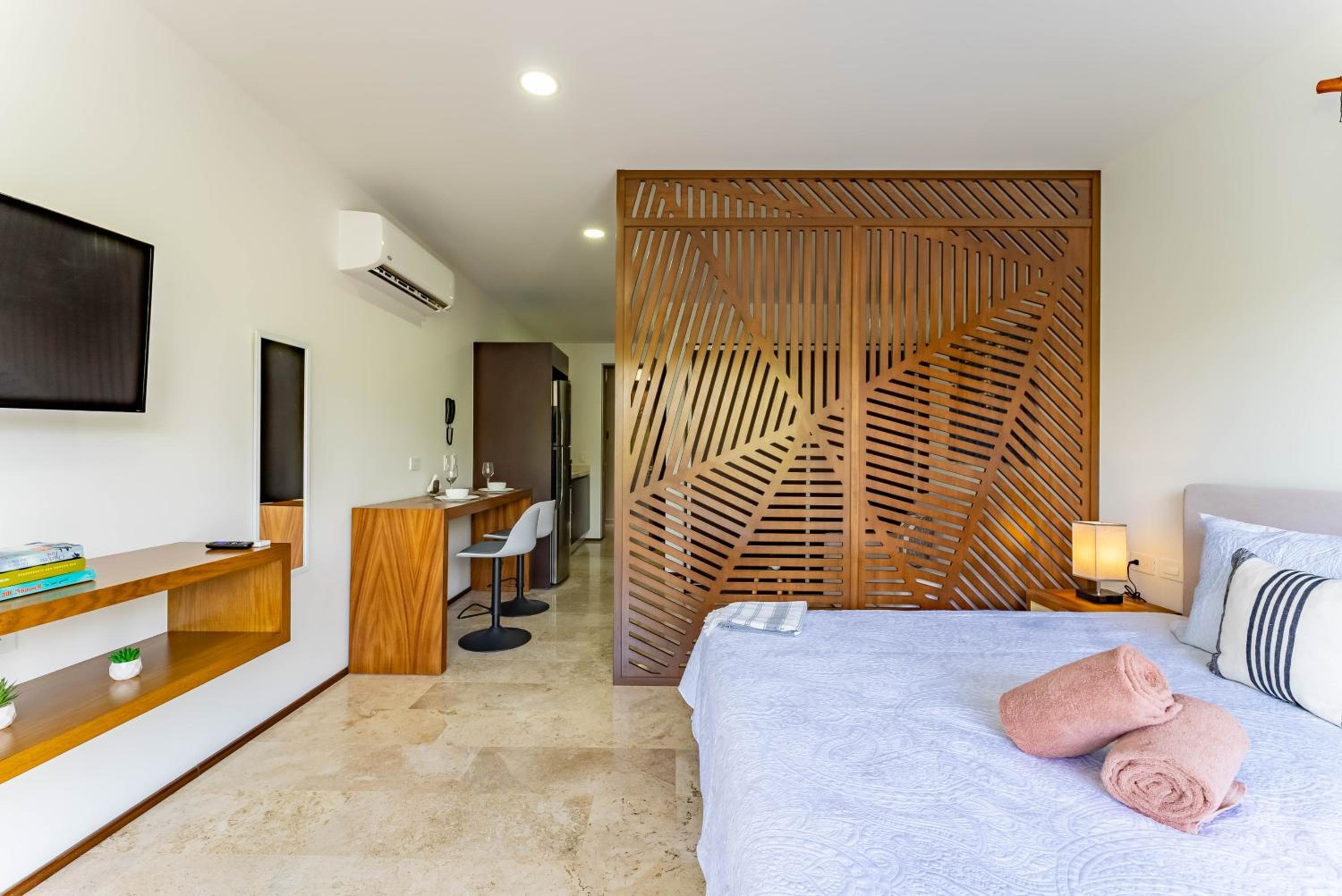 Menesse Apartments — 24