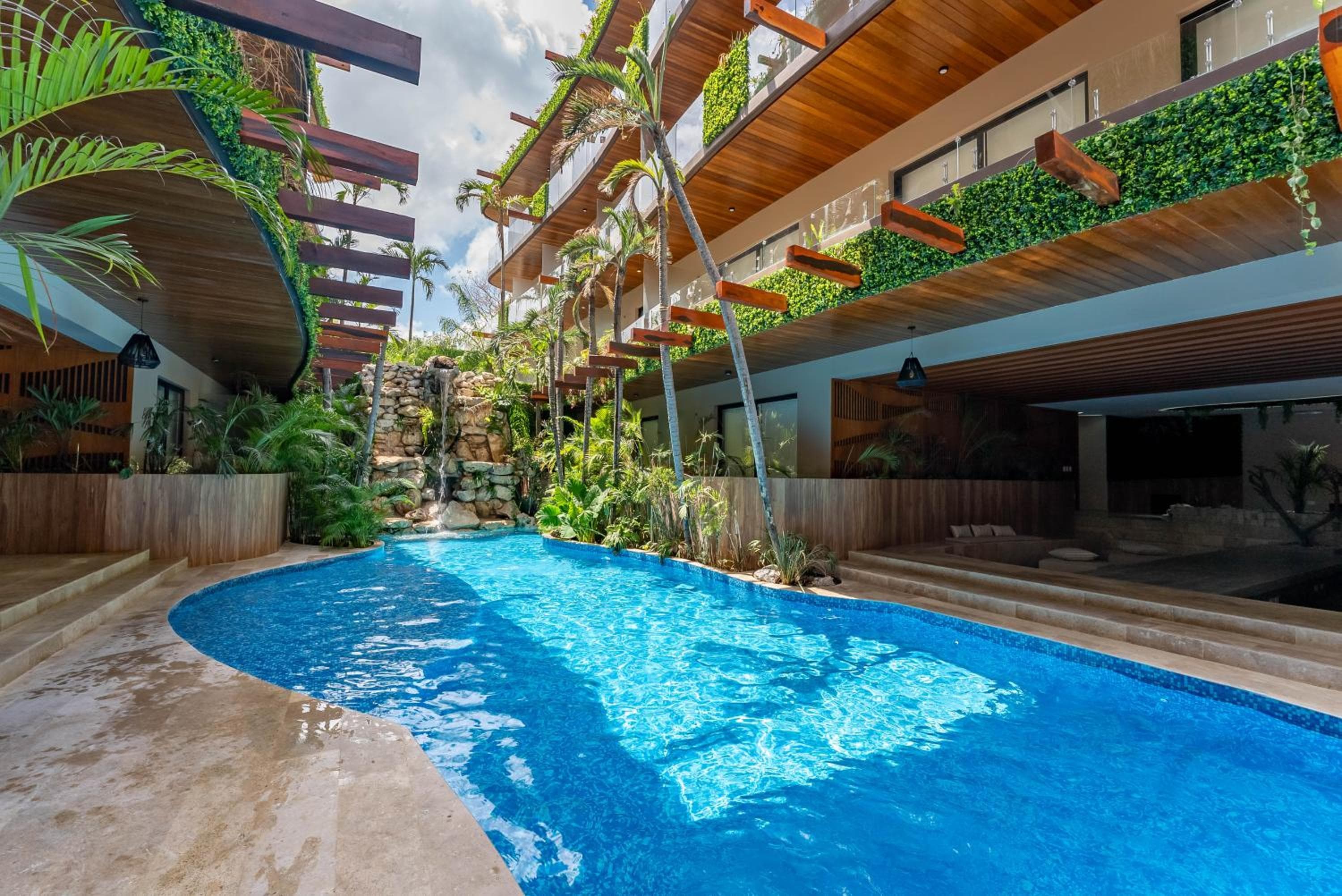 Menesse Apartments — 8