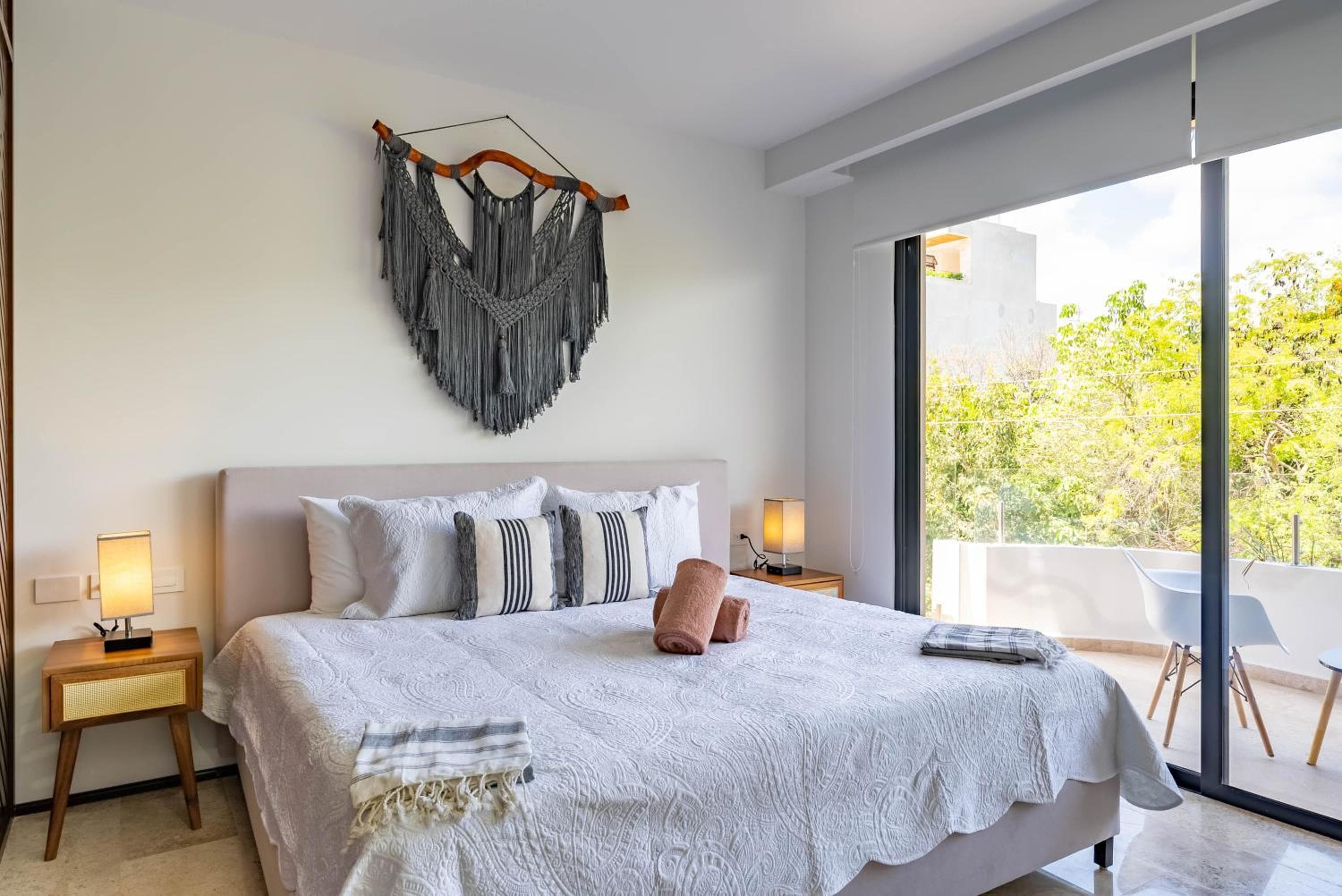 Menesse Apartments — 11