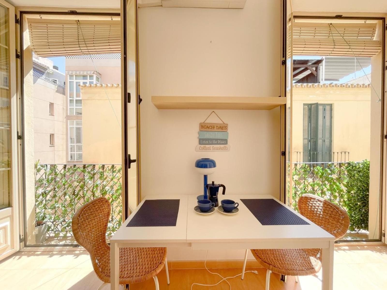 Plz de la Merced Apartments Solera by Life in Malaga — 10