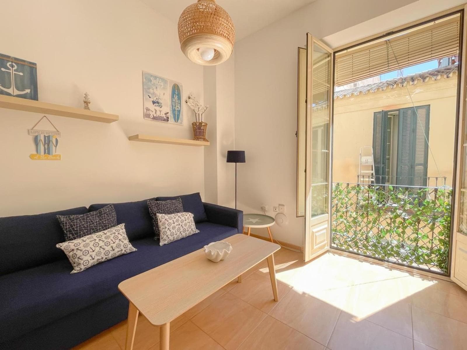 Plz de la Merced Apartments Solera by Life in Malaga — 18