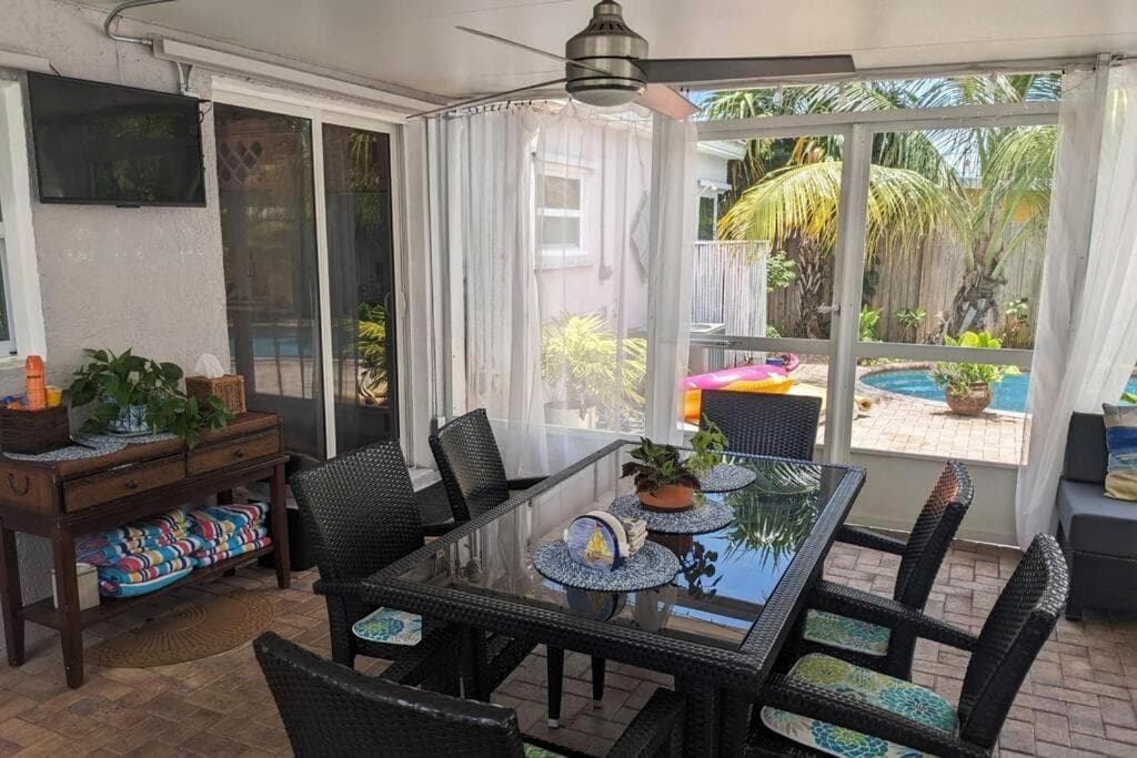 The Ave House- Private Oasis Retreat W/heated Pool — 19