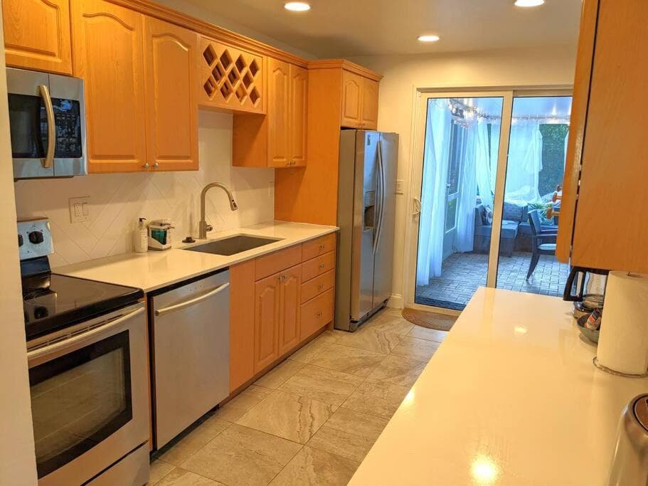 The Ave House- Private Oasis Retreat W/heated Pool — 26