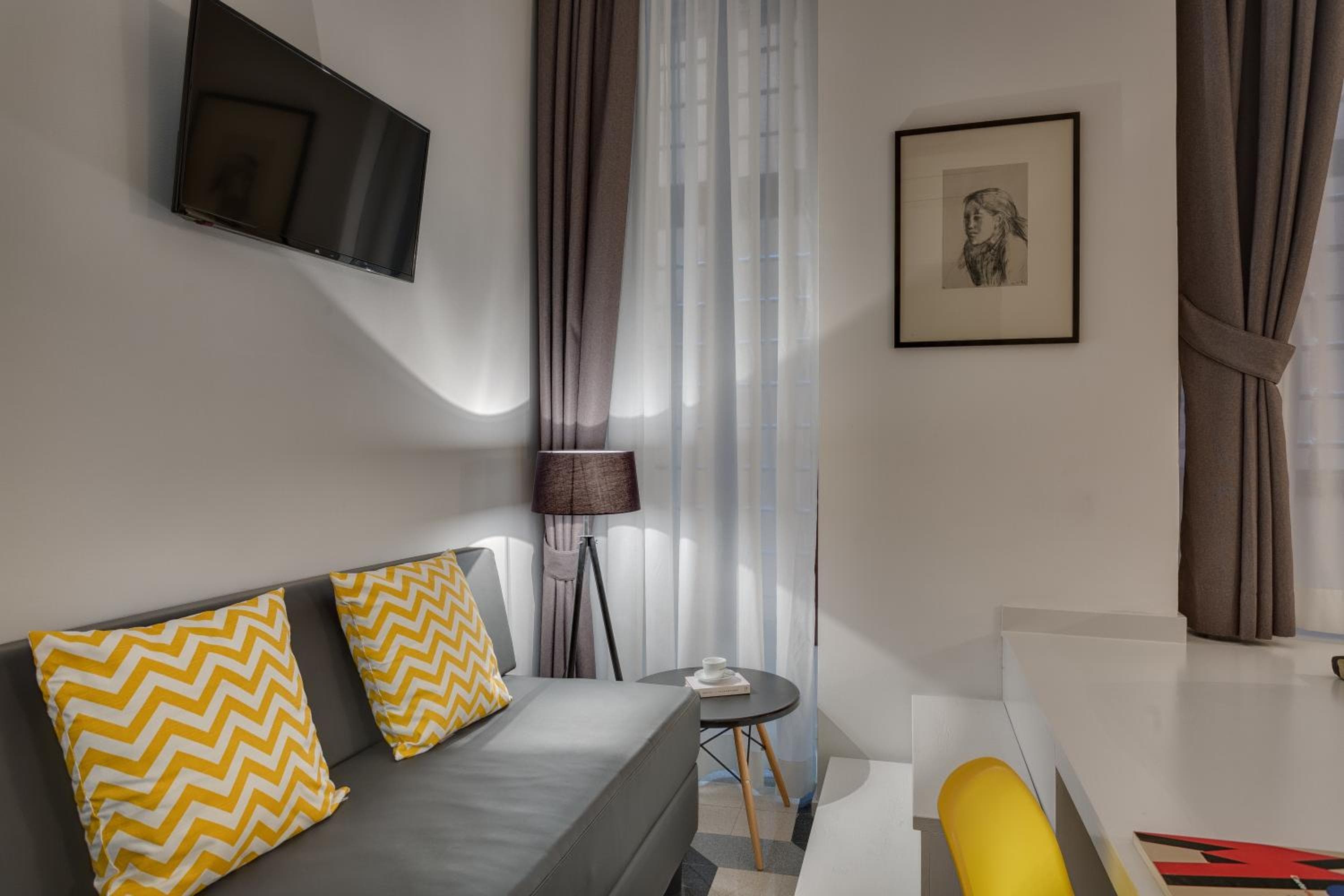 Navona Theatre Hotel — 24