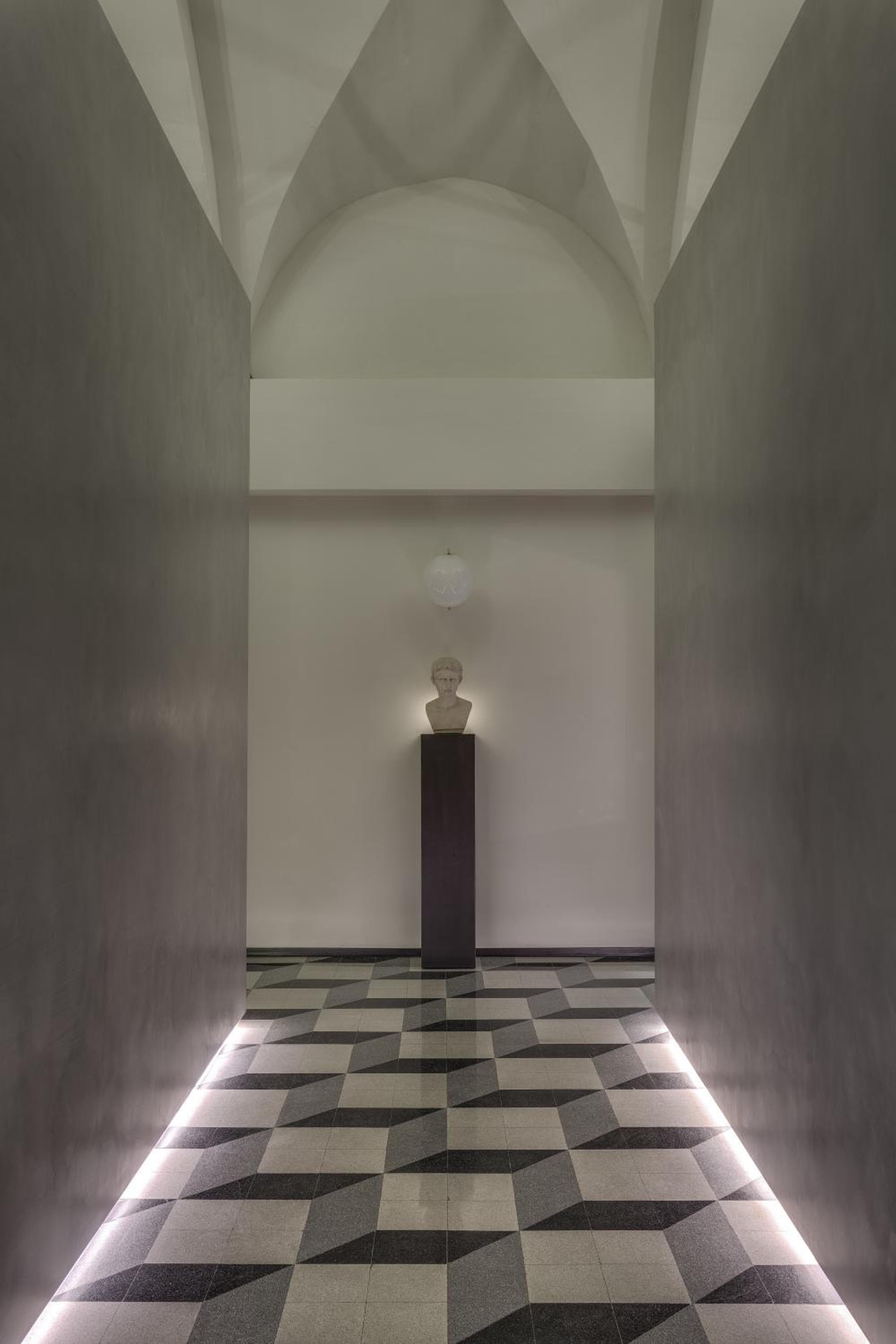 Navona Theatre Hotel — 11