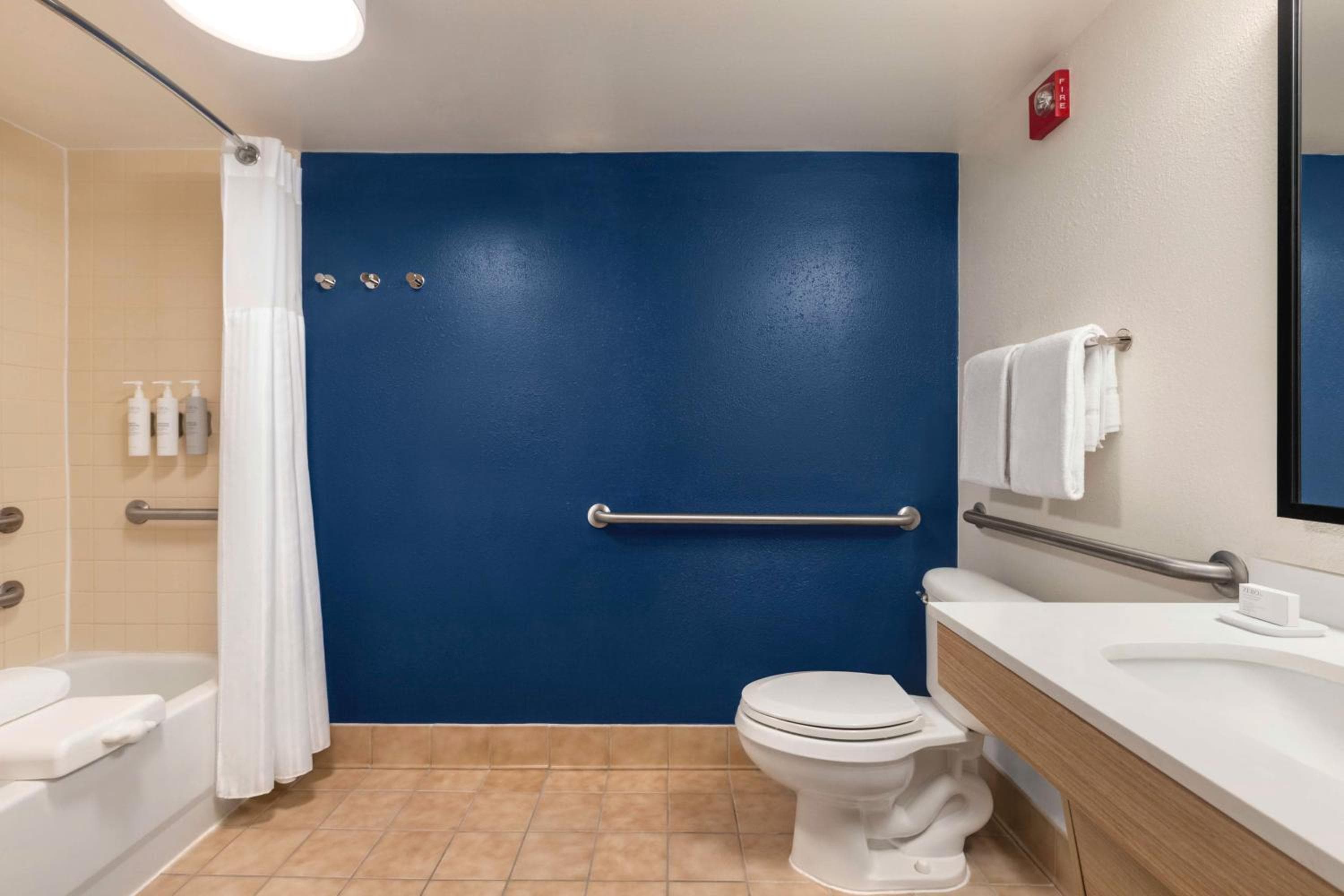 Spark by Hilton Orlando Universal Blvd — 28