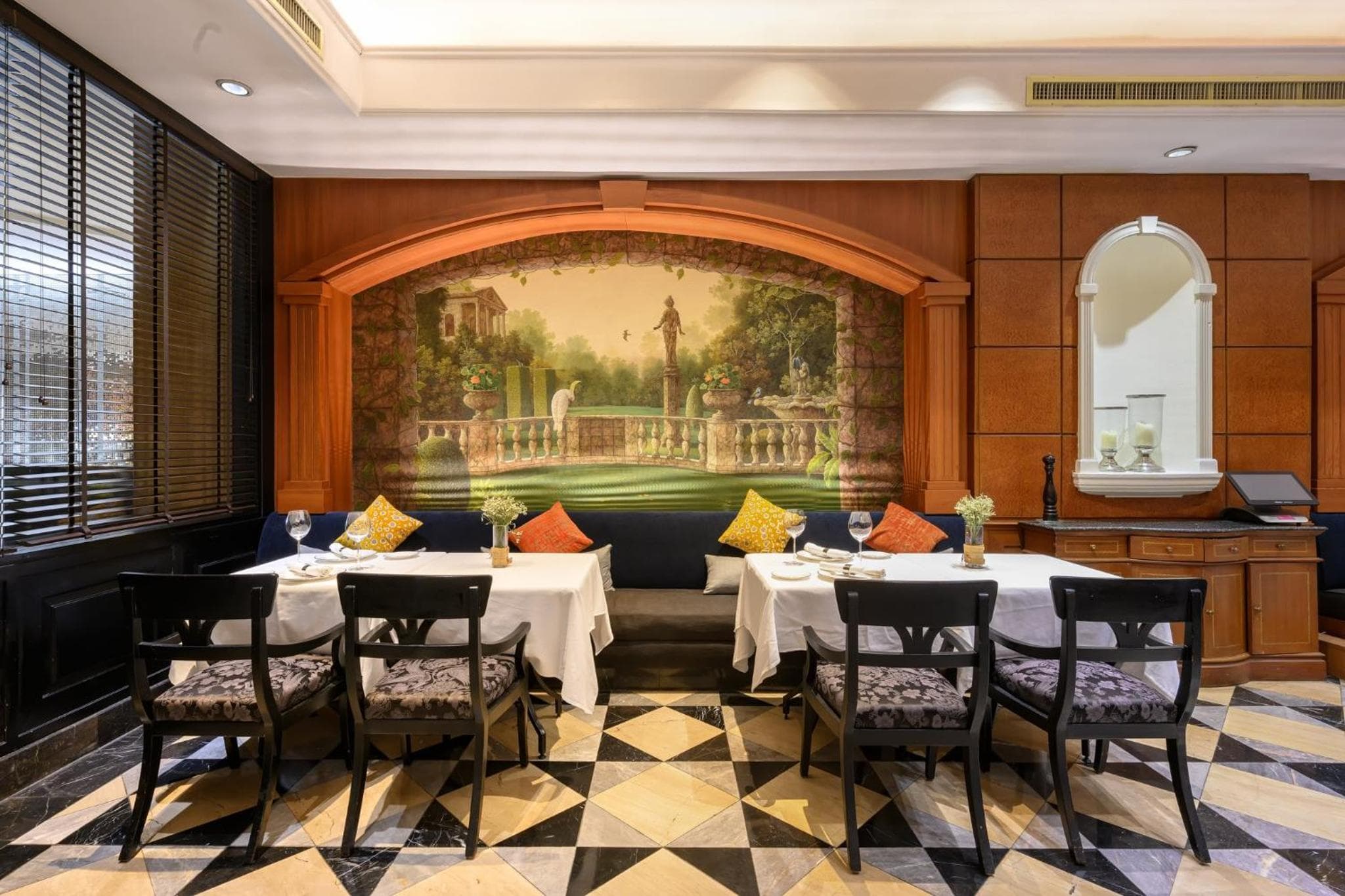 Centara Grand at Central Plaza Ladprao Bangkok — 7