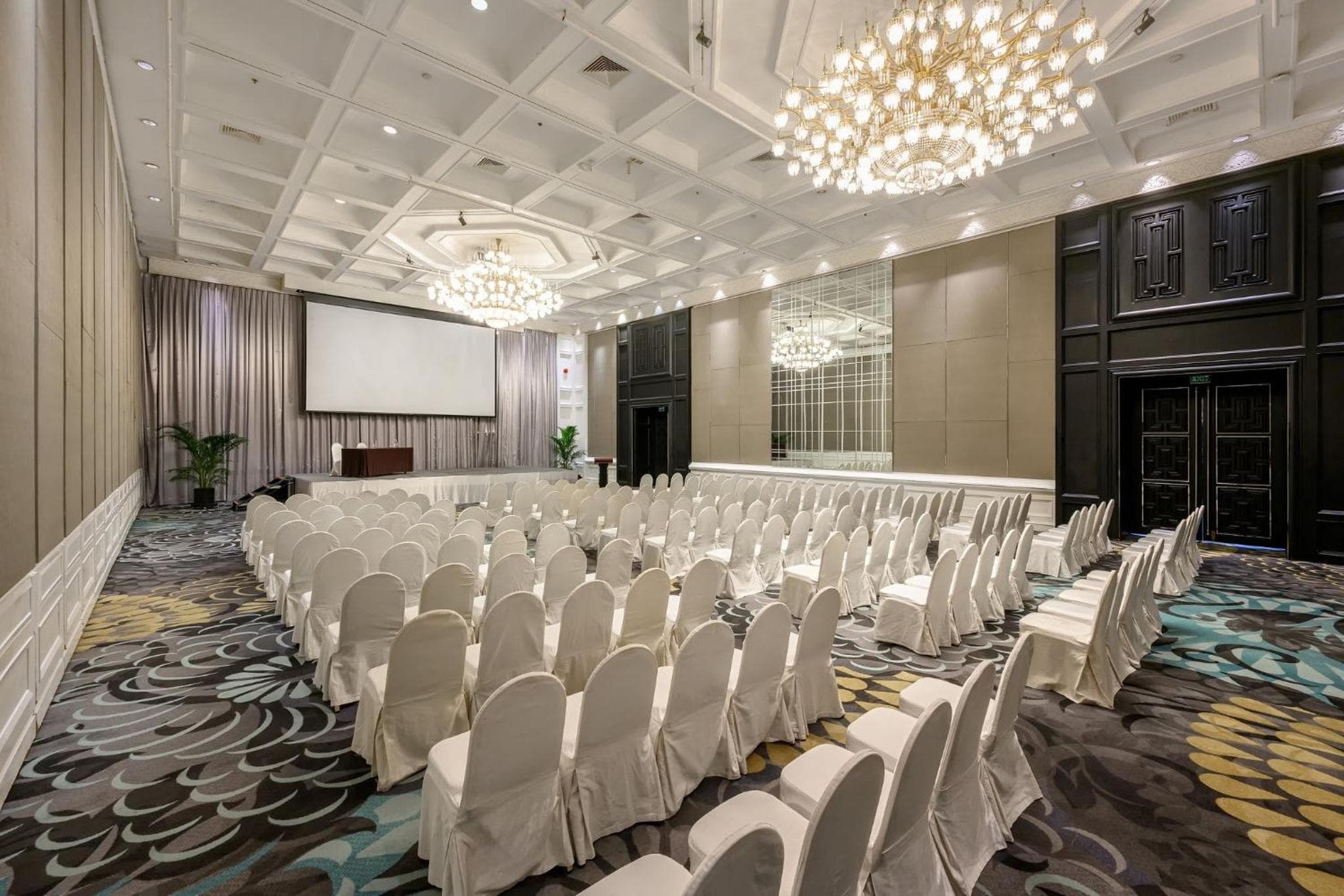 Centara Grand at Central Plaza Ladprao Bangkok — 15