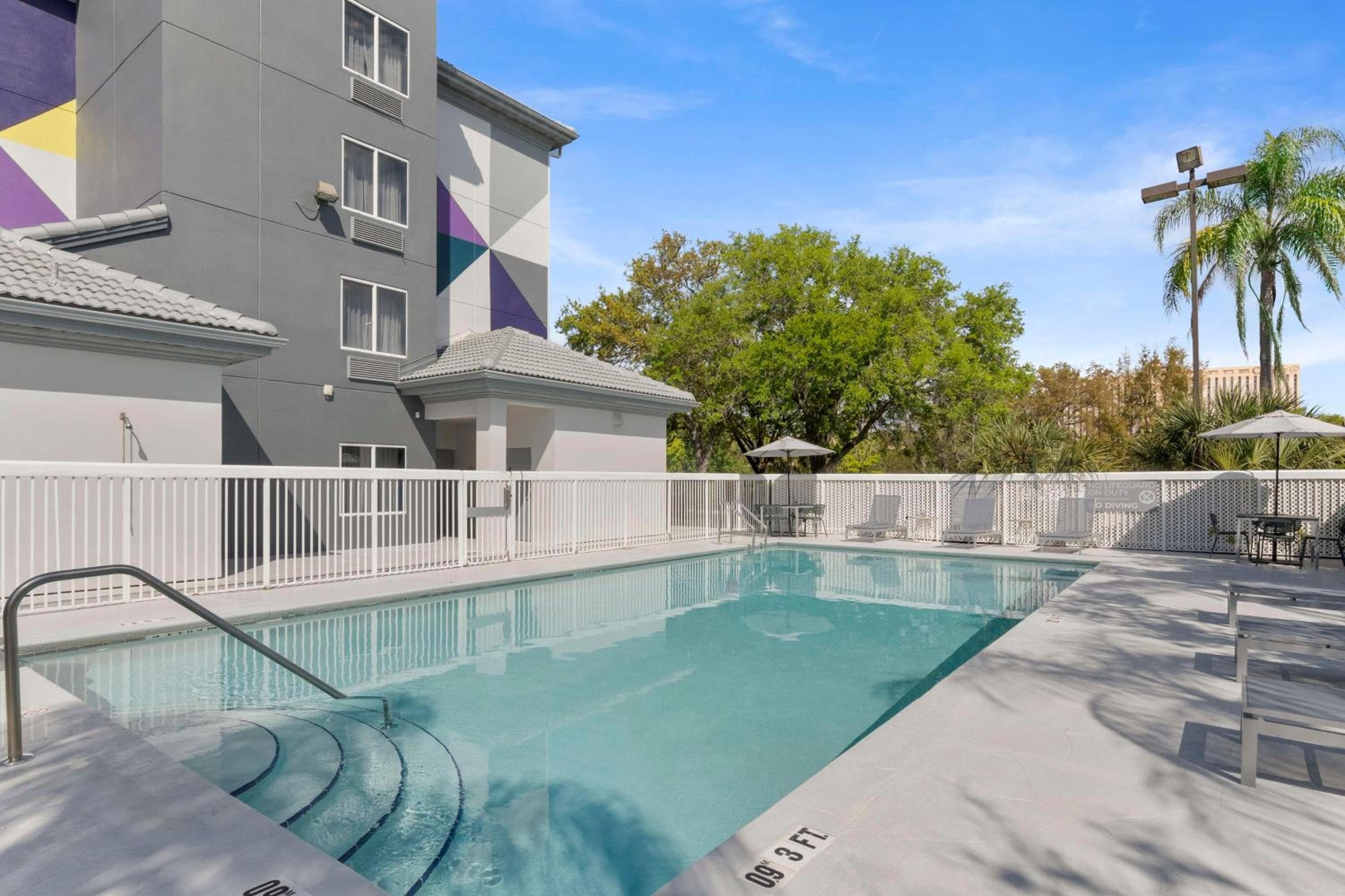 Spark by Hilton Orlando cerca de SeaWorld — 7