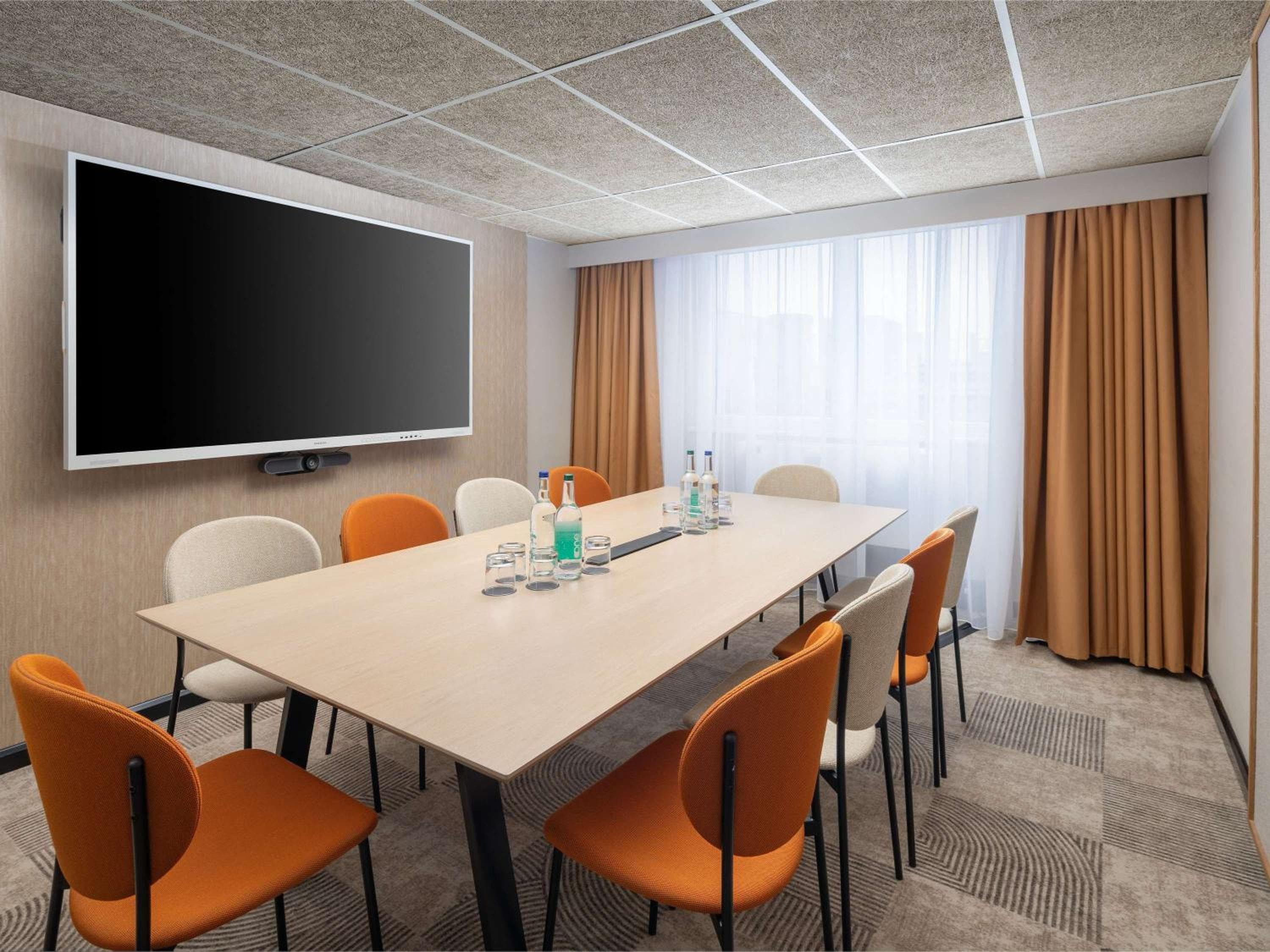 Mercure London Earls Court — 21