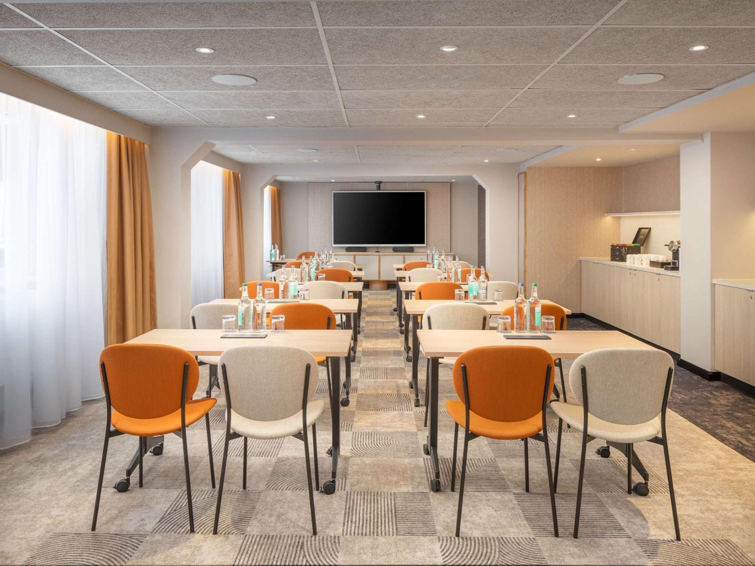 Mercure London Earls Court — 16