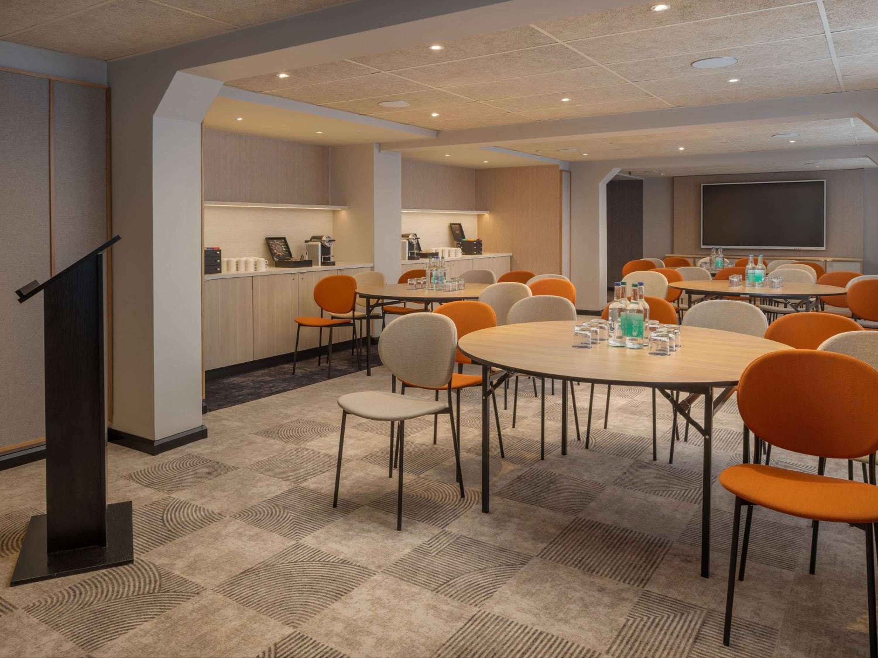 Mercure London Earls Court — 5