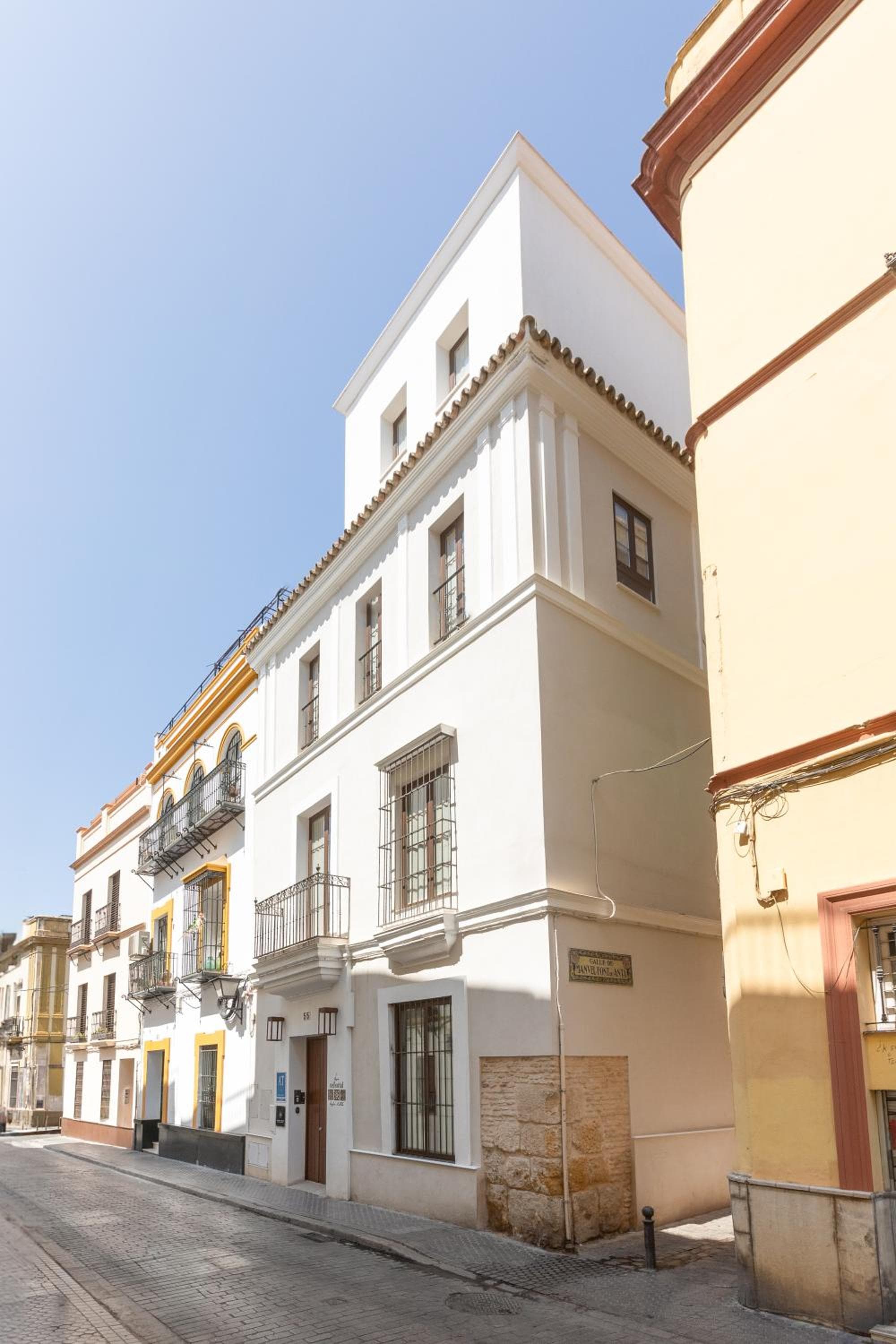 Casa Señorial del Siglo XVIII — 19