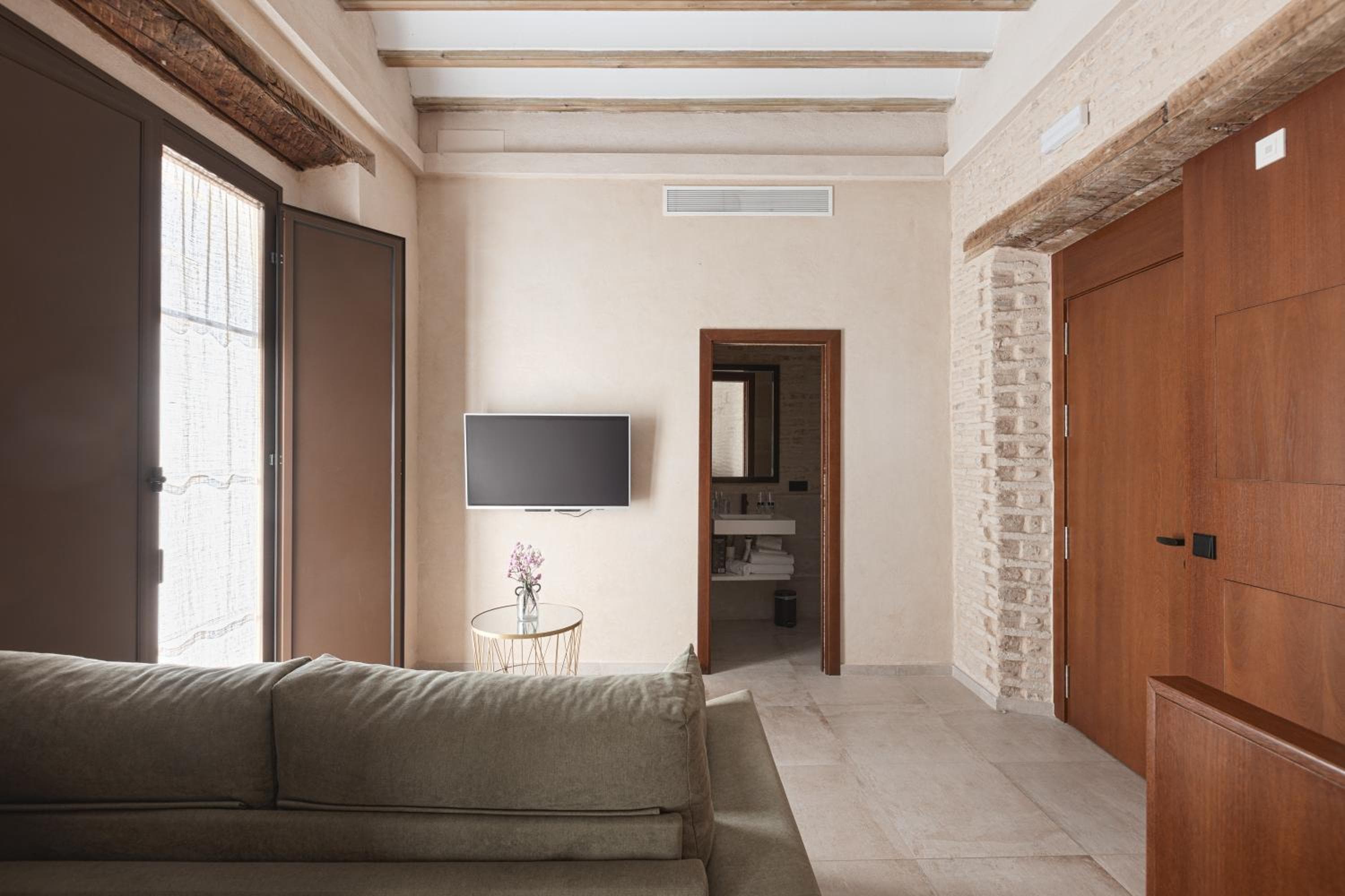 Casa Señorial del Siglo XVIII — 8
