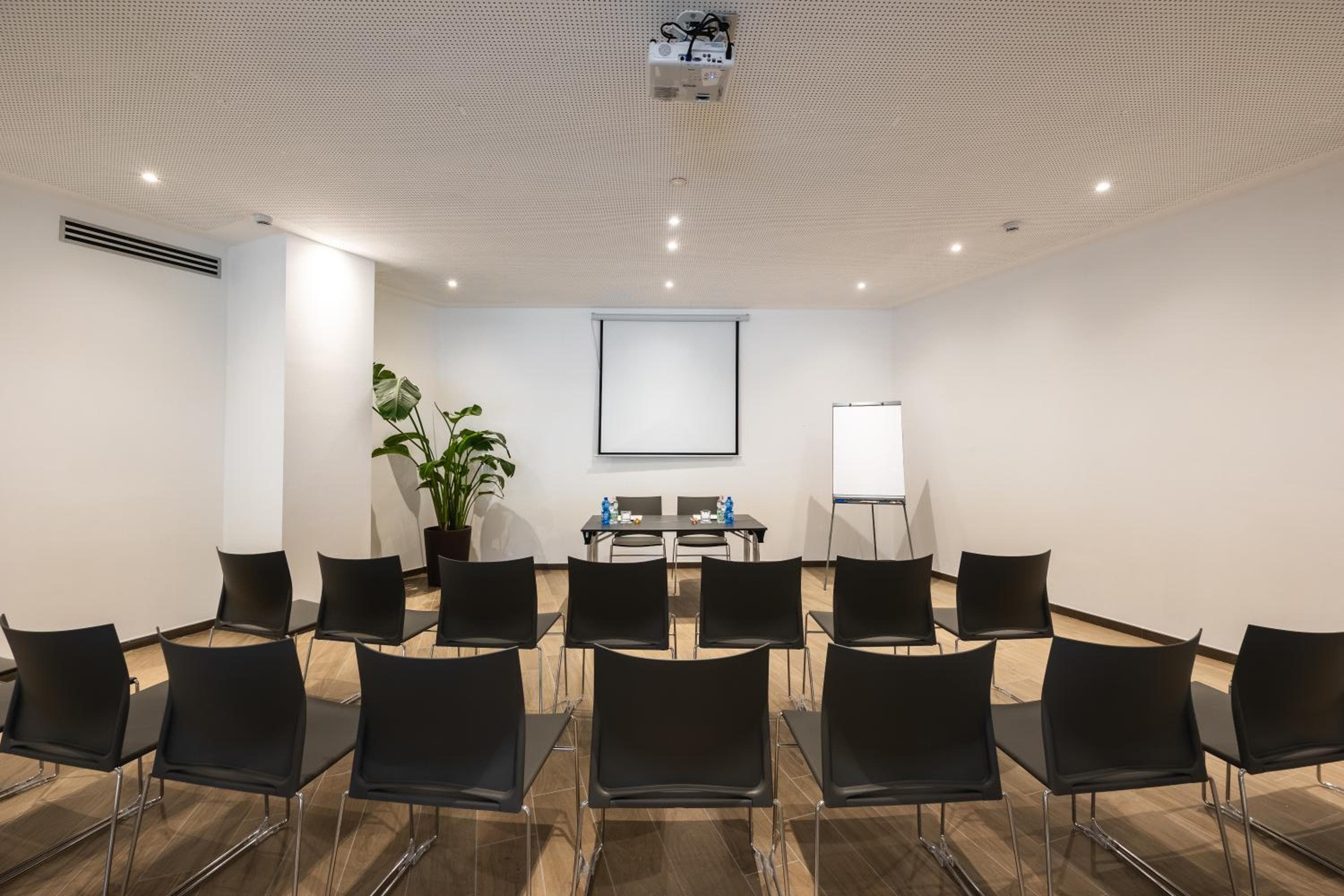 IH Hotels Milano Centrale — 20